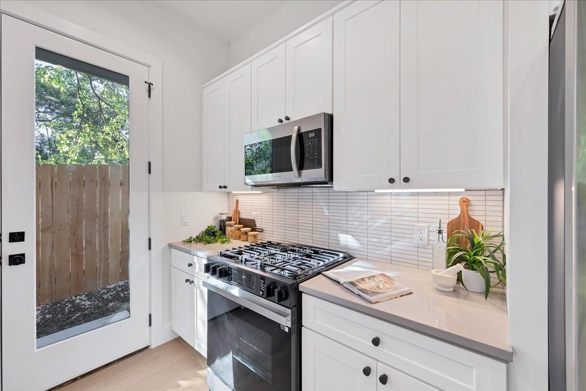 1809 Maple Ave # 2, Austin, TX 78702