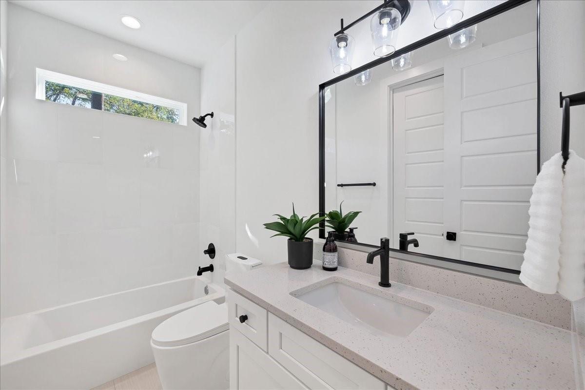 1809 Maple Ave # 2, Austin, TX 78702