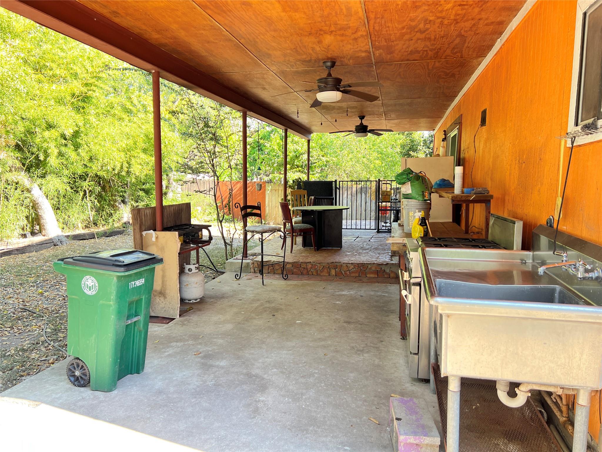 2012 Maxwell Ln, Austin, TX 78741