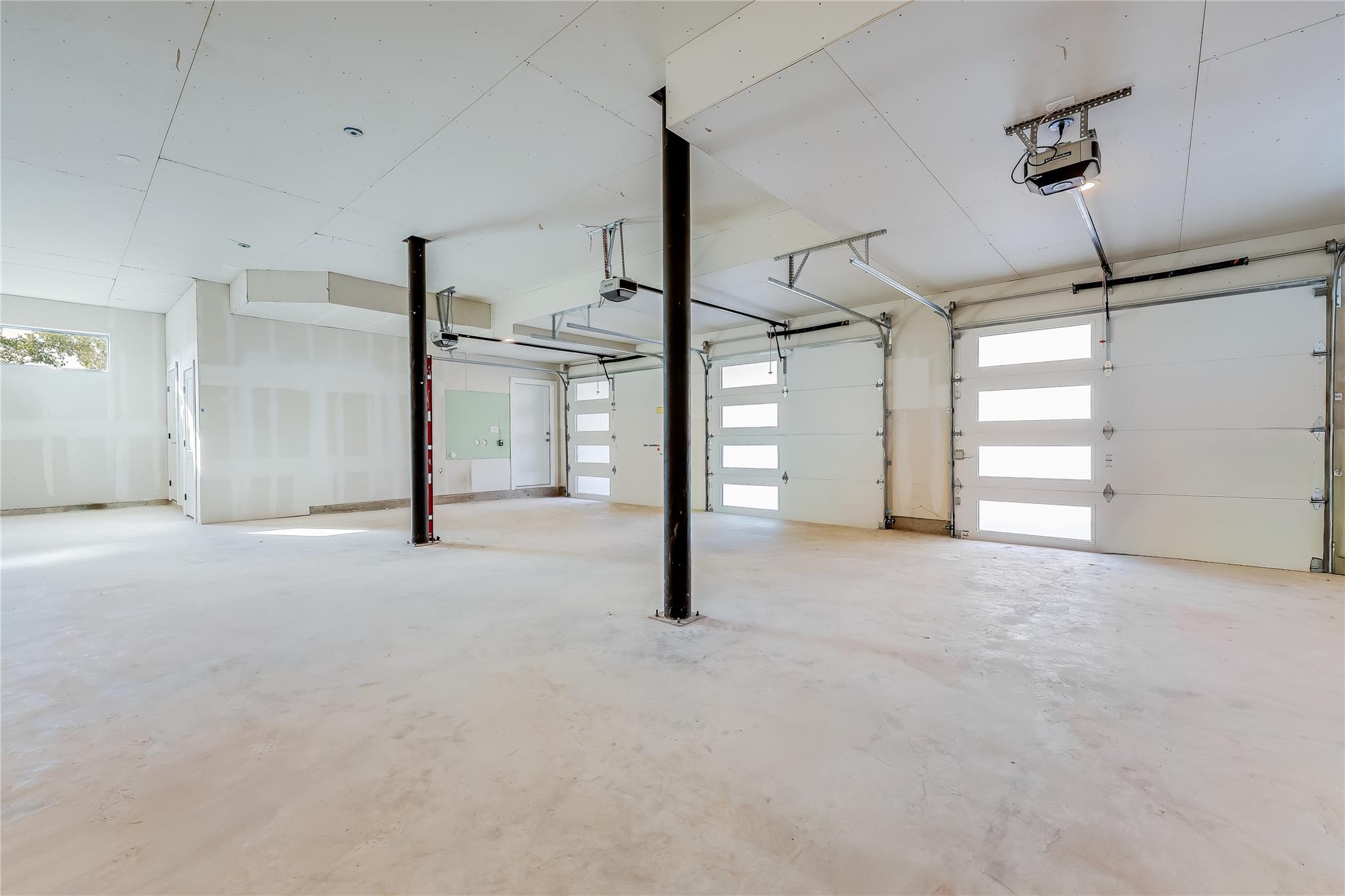 20905 Deede Dr, Lago Vista, TX 78645