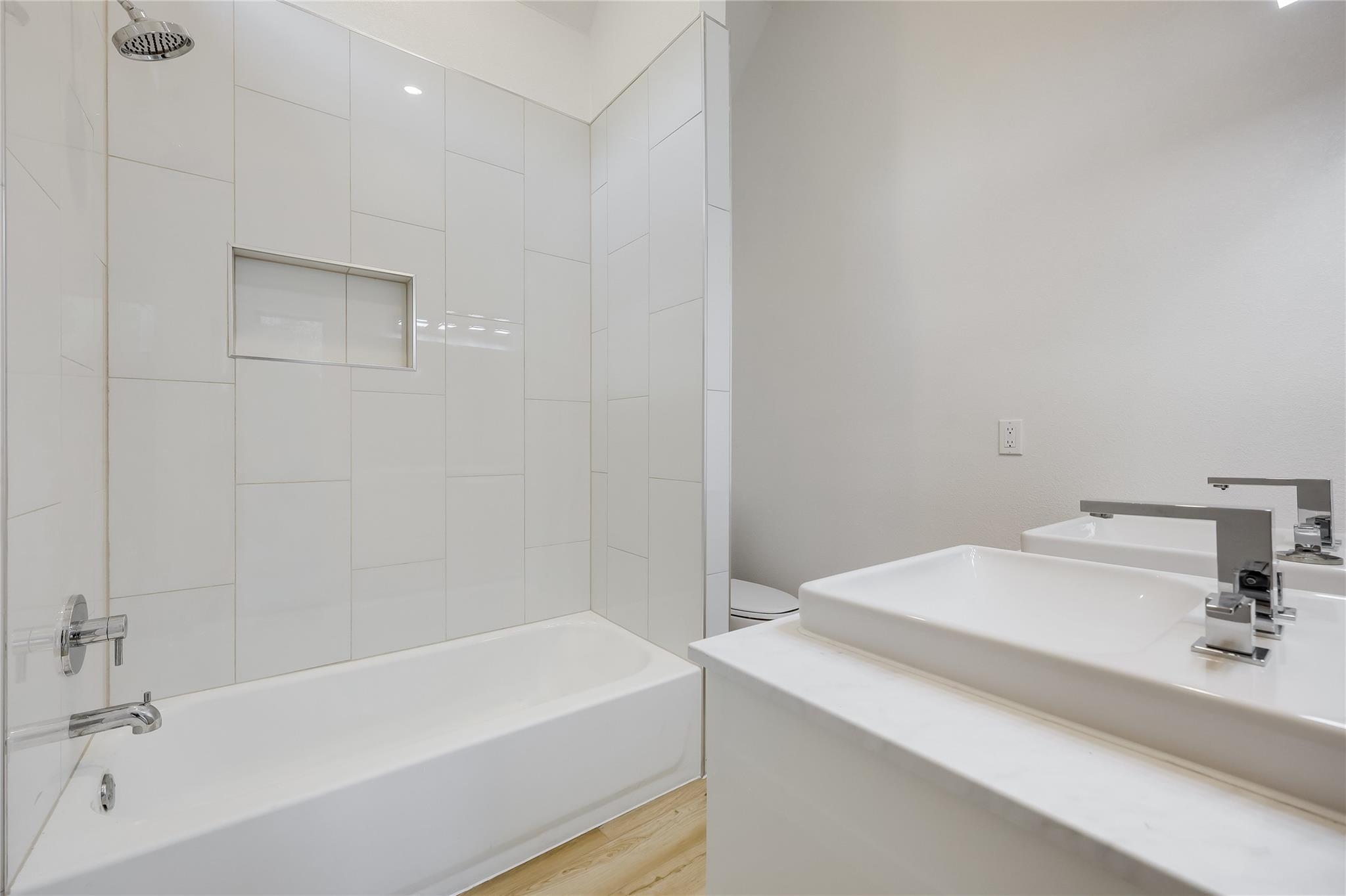 20905 Deede Dr, Lago Vista, TX 78645