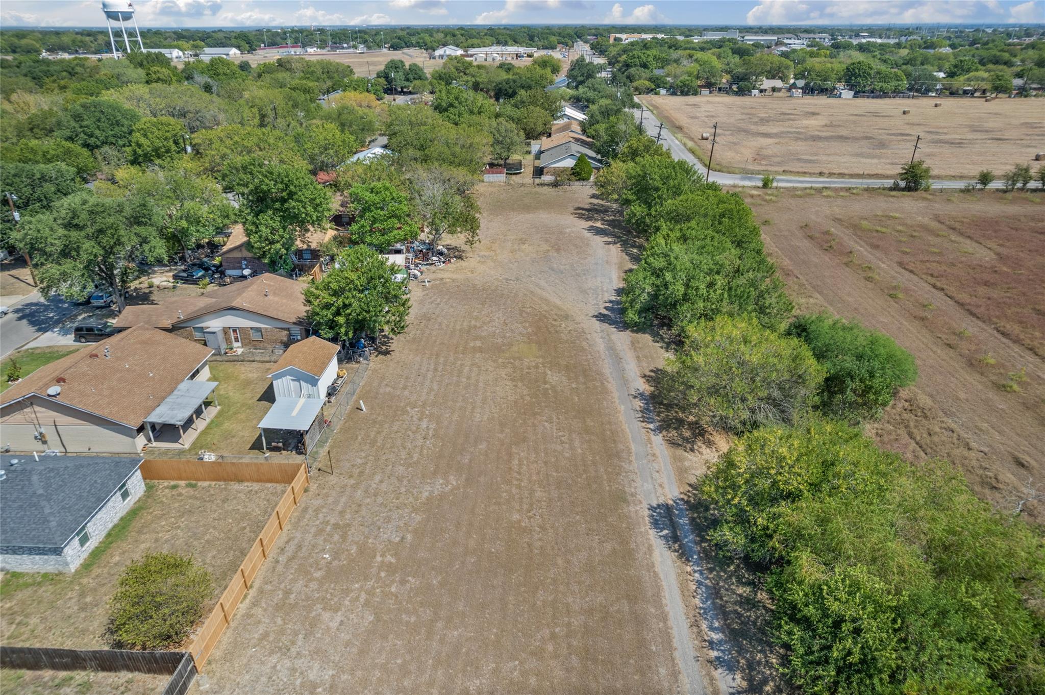 1508 Pendergrass St, Lockhart, TX 78644
