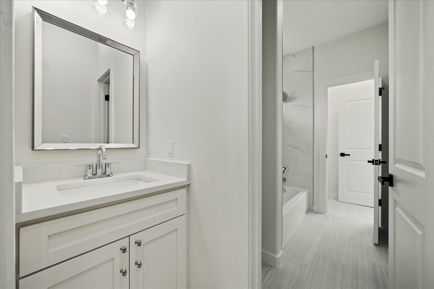 504 Walker St, Smithville, TX 78957