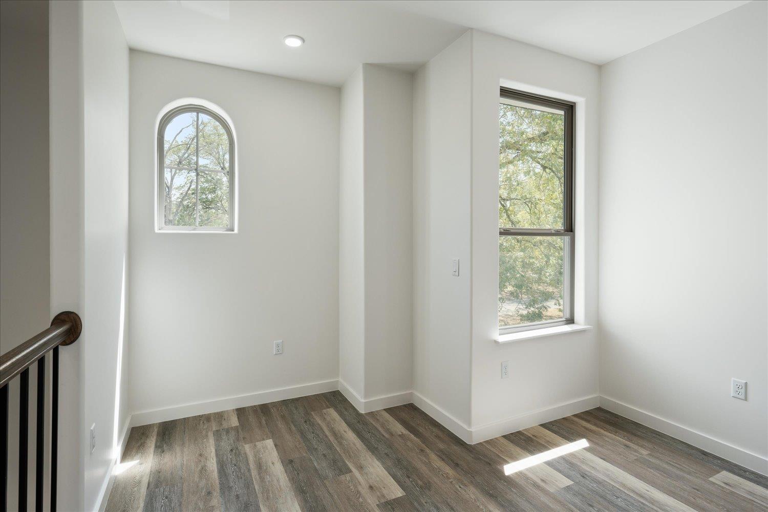 504 Walker St, Smithville, TX 78957