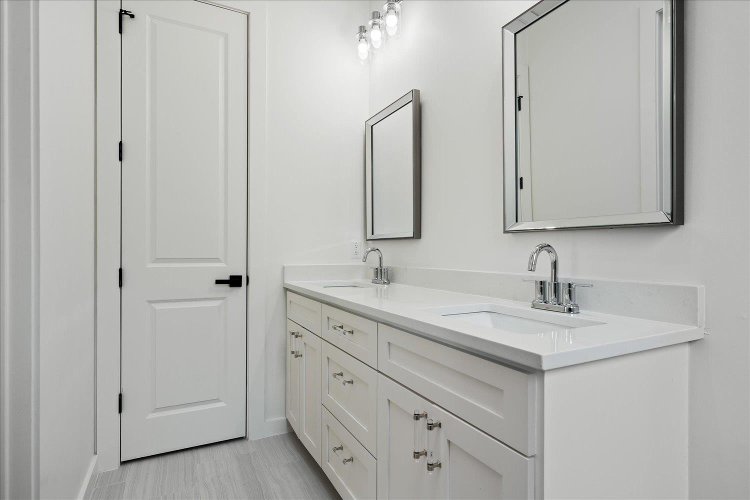 504 Walker St, Smithville, TX 78957