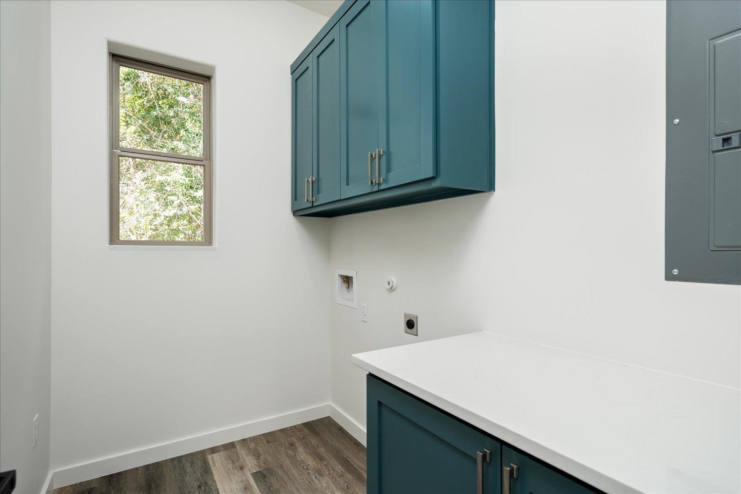 504 Walker St, Smithville, TX 78957