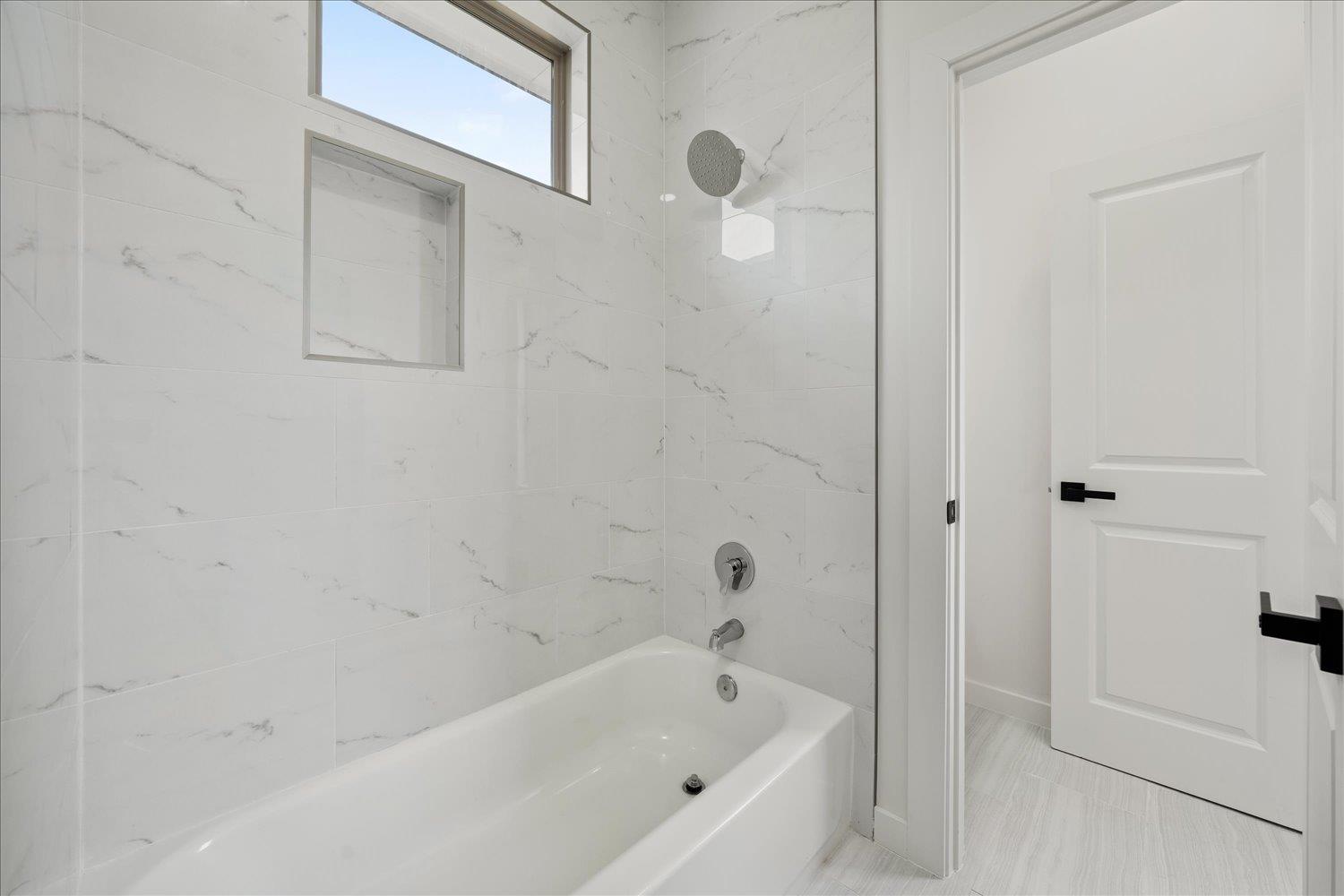 504 Walker St, Smithville, TX 78957