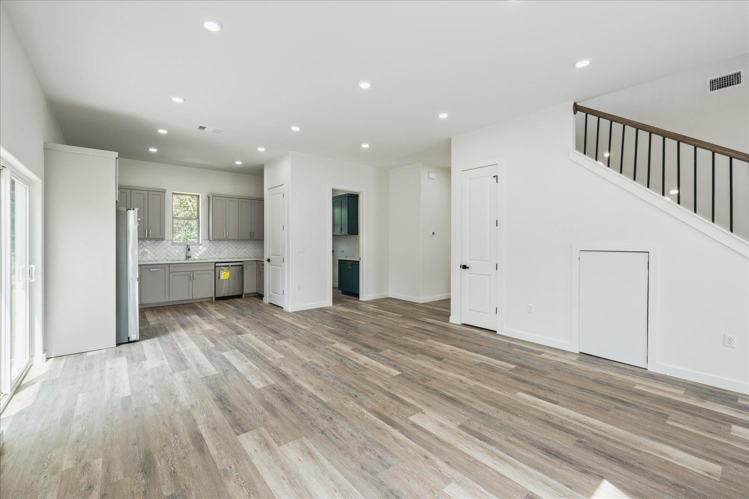 504 Walker St, Smithville, TX 78957