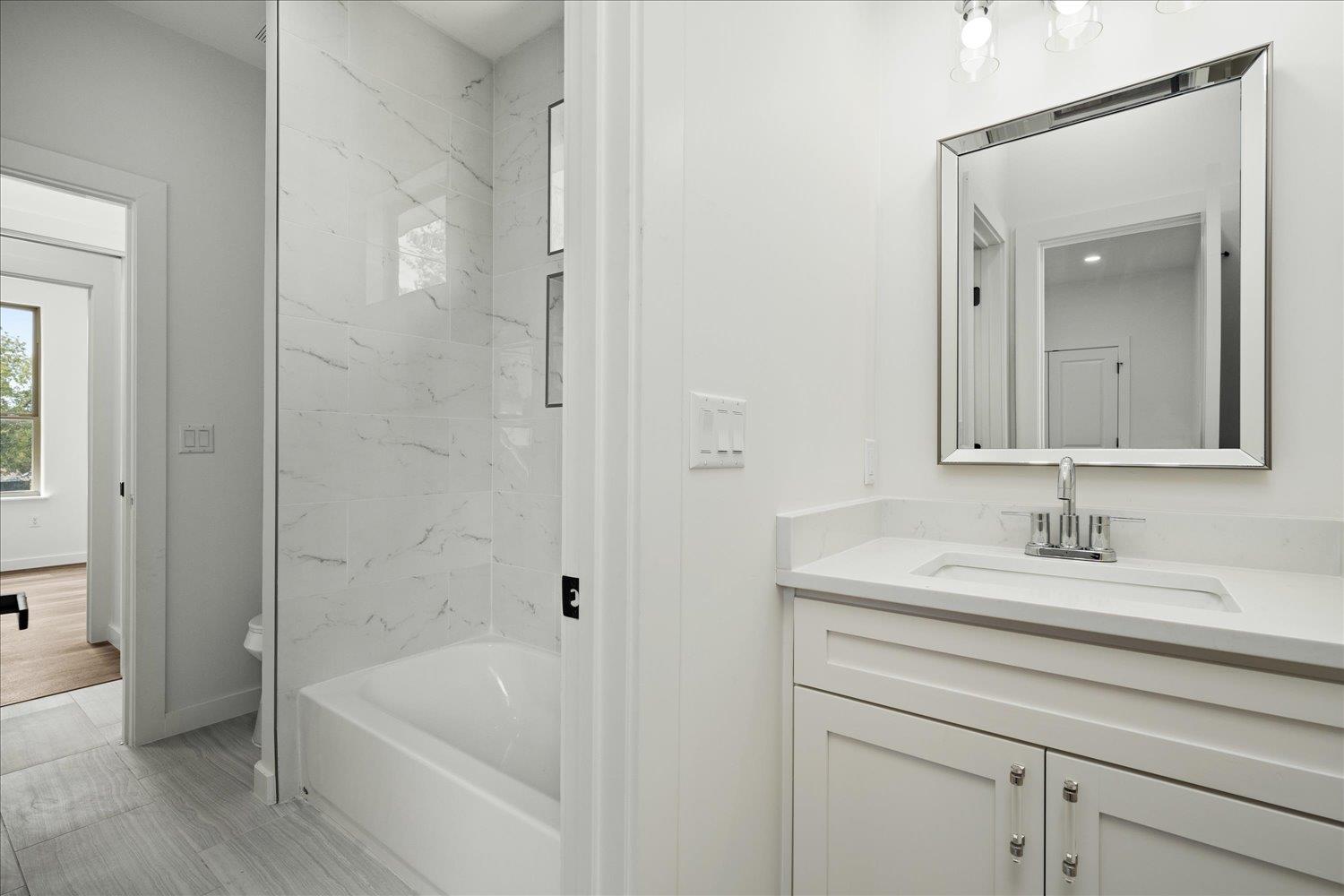 504 Walker St, Smithville, TX 78957