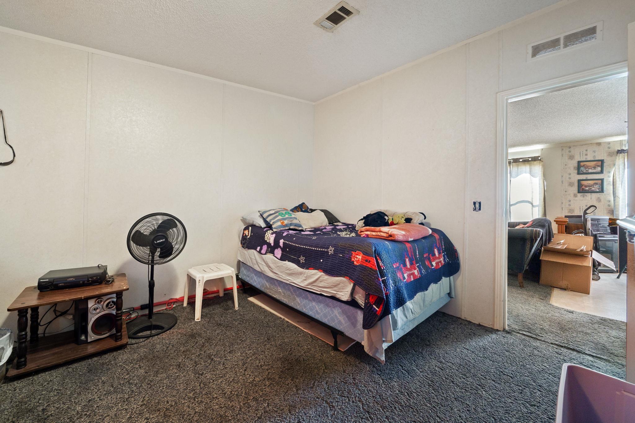 104 Dustins Dr, Kyle, TX 78640