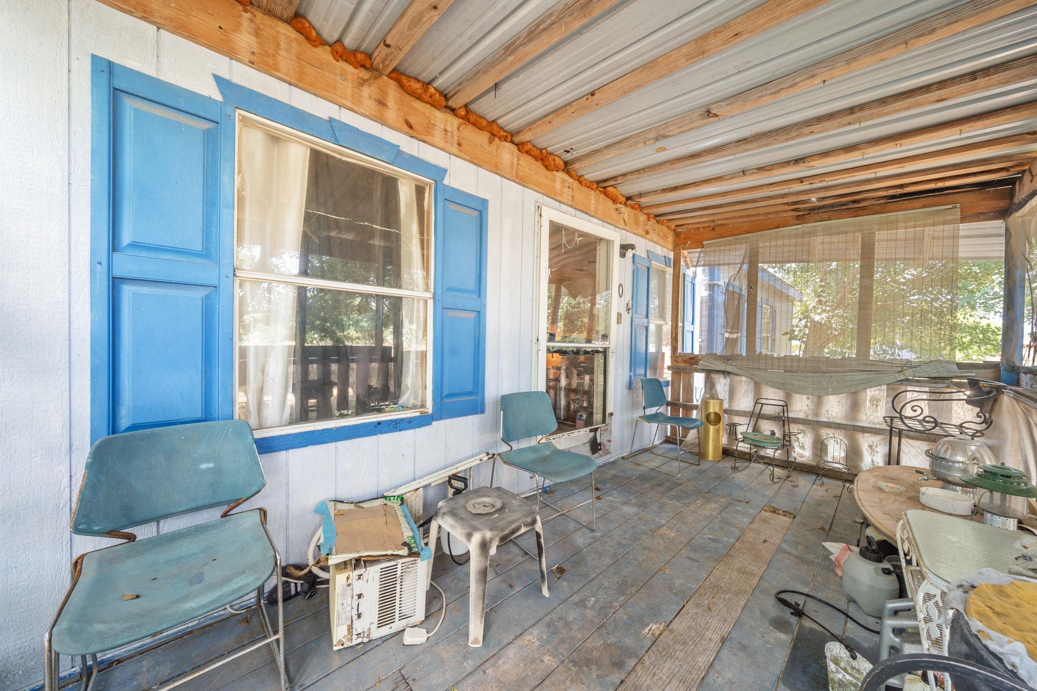 104 Dustins Dr, Kyle, TX 78640