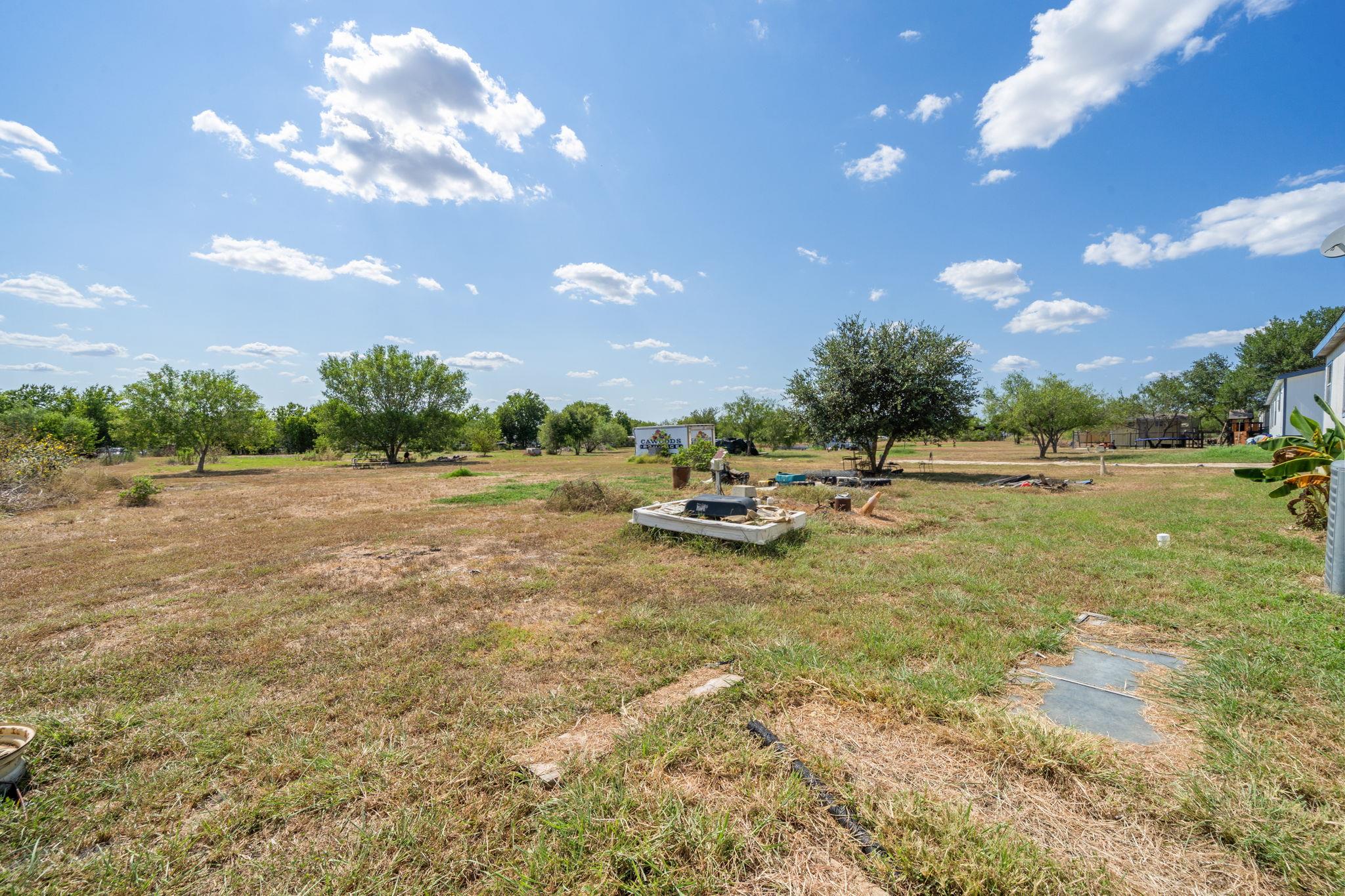 104 Dustins Dr, Kyle, TX 78640