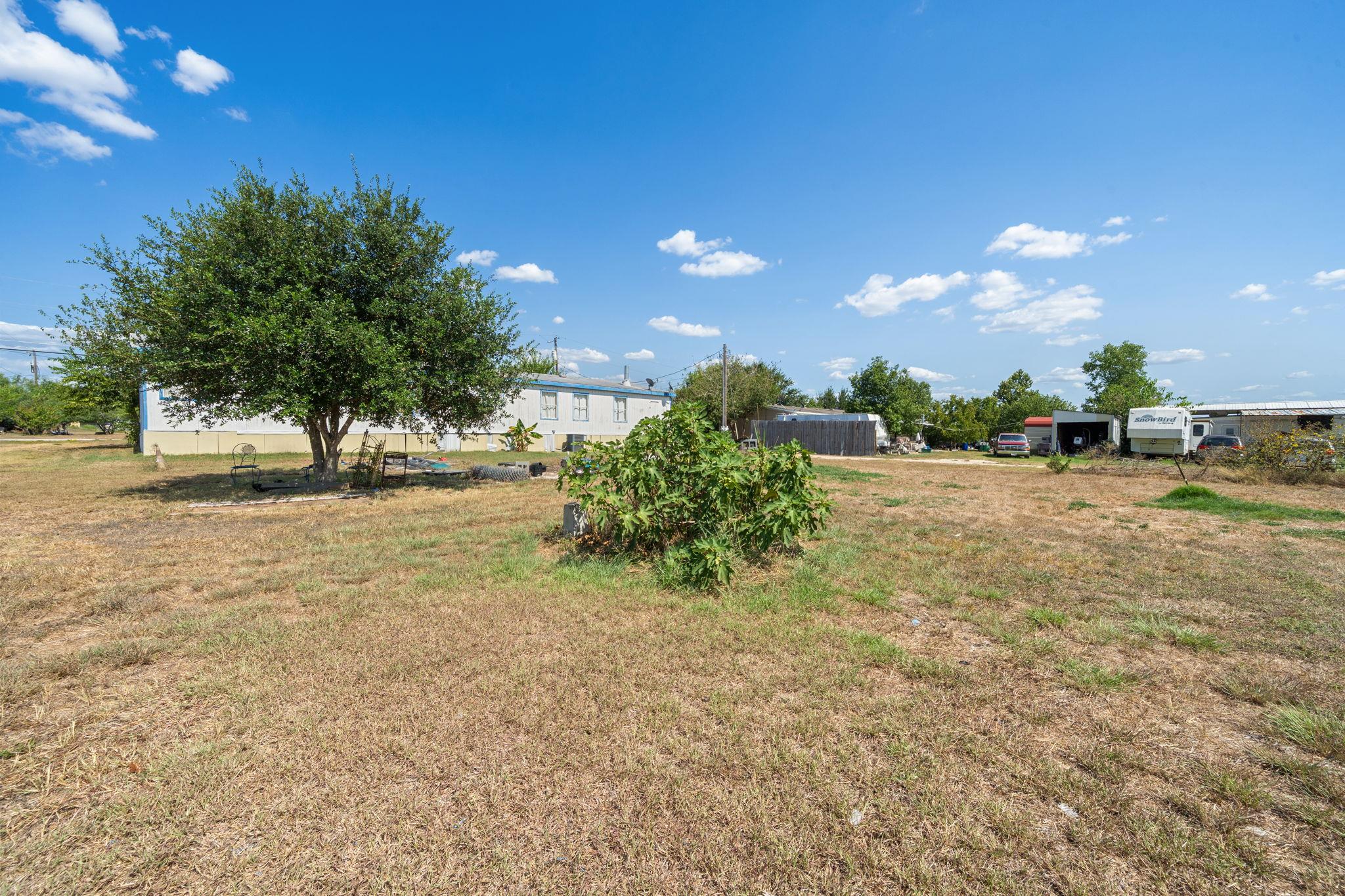 104 Dustins Dr, Kyle, TX 78640