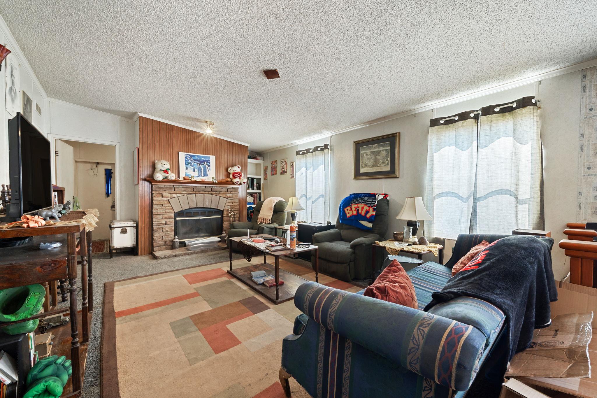 104 Dustins Dr, Kyle, TX 78640