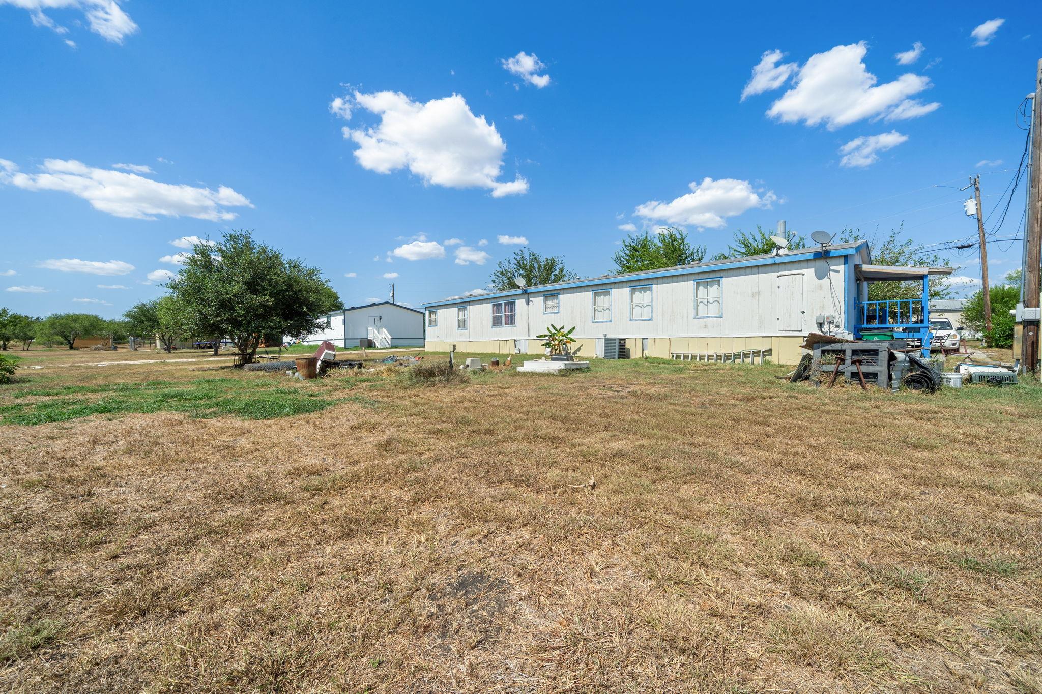 104 Dustins Dr, Kyle, TX 78640