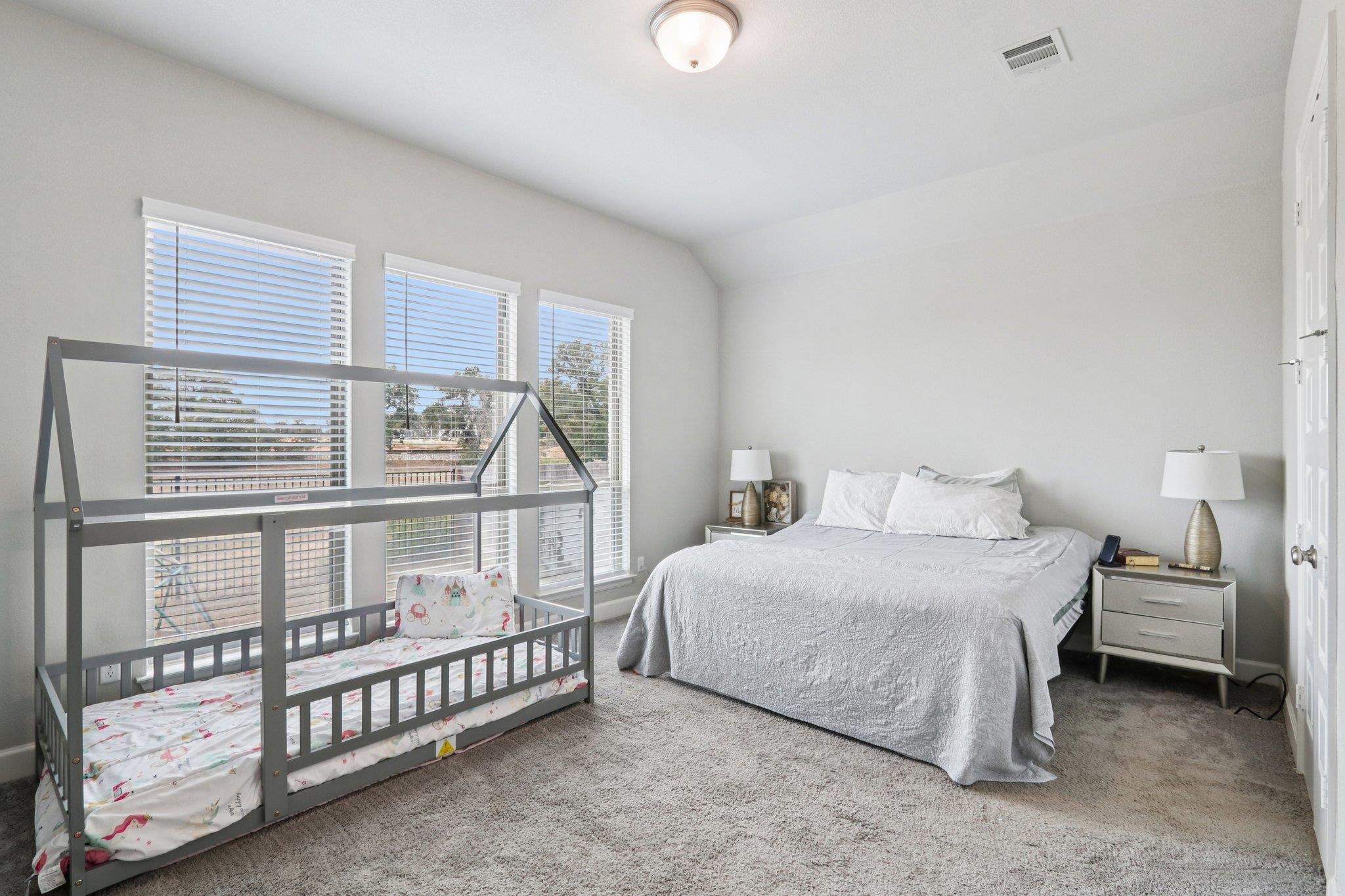 131 Ironbark Bnd, Bastrop, TX 78602