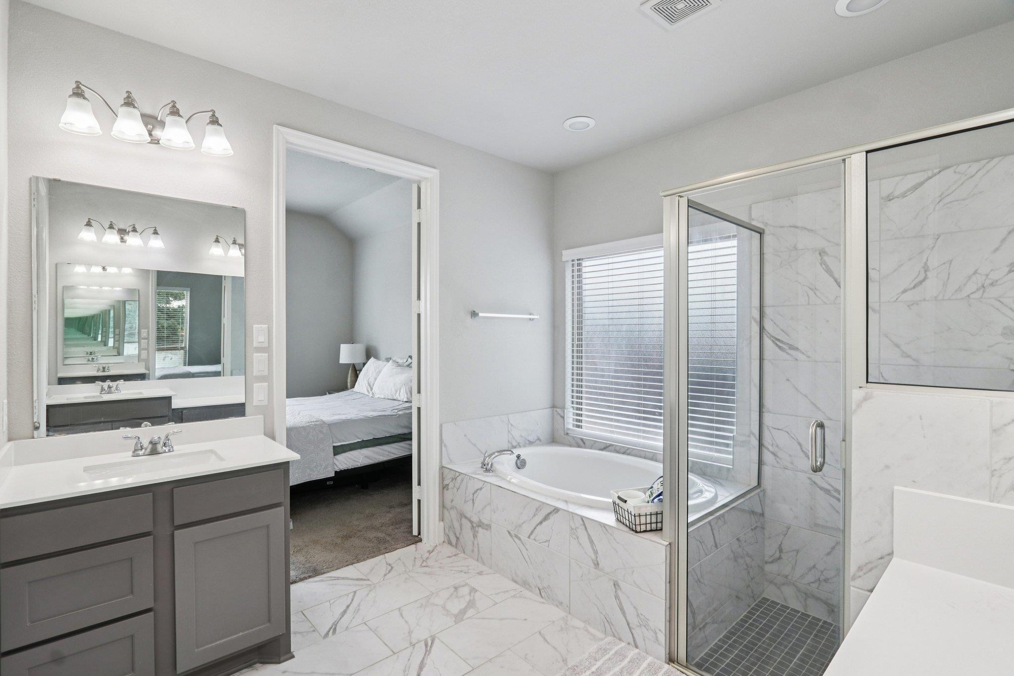 131 Ironbark Bnd, Bastrop, TX 78602