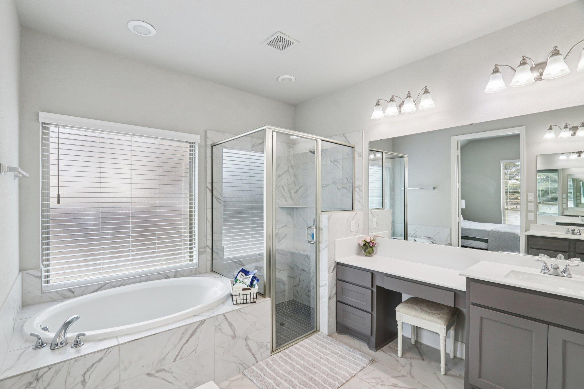 131 Ironbark Bnd, Bastrop, TX 78602