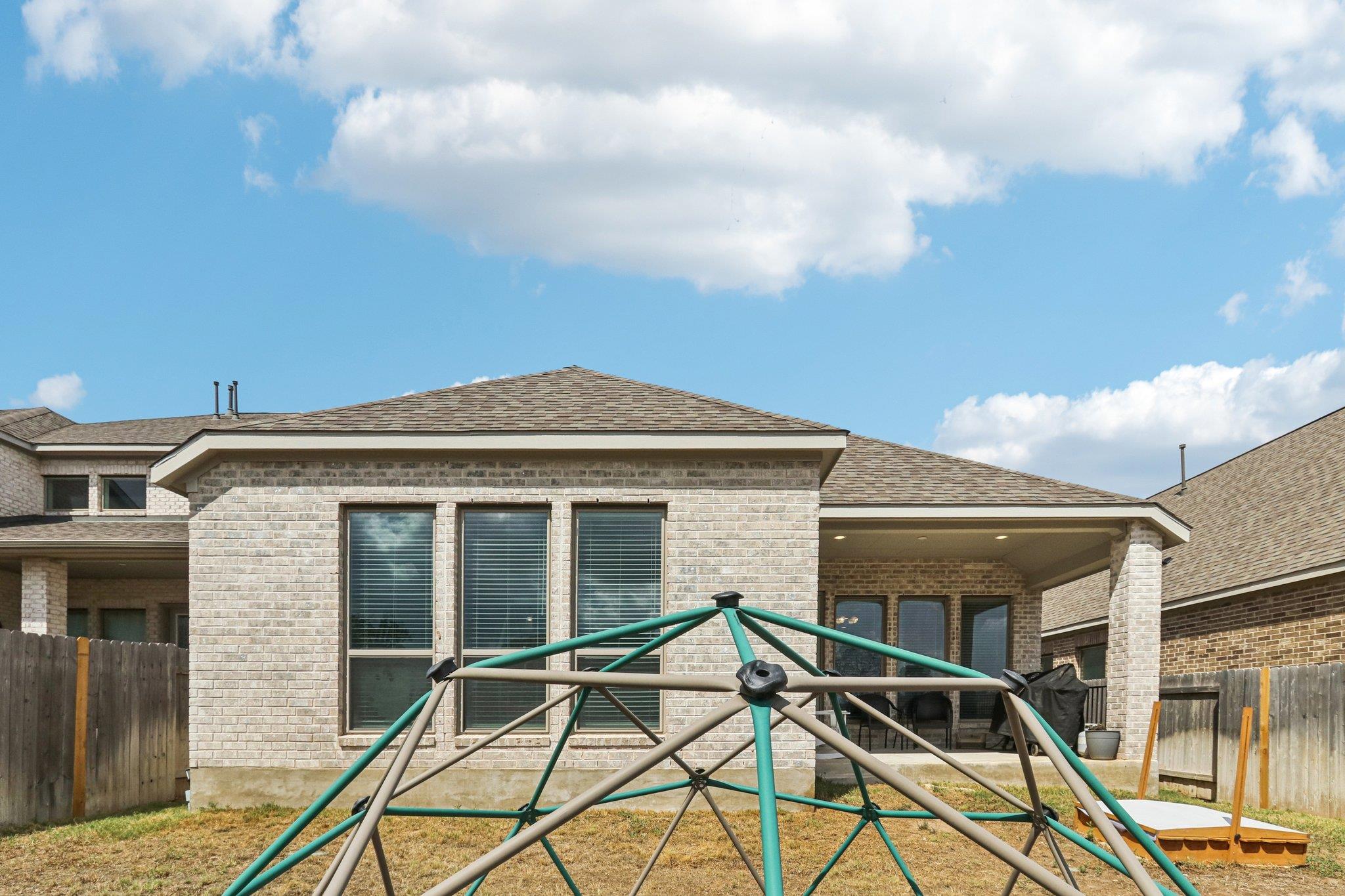 131 Ironbark Bnd, Bastrop, TX 78602