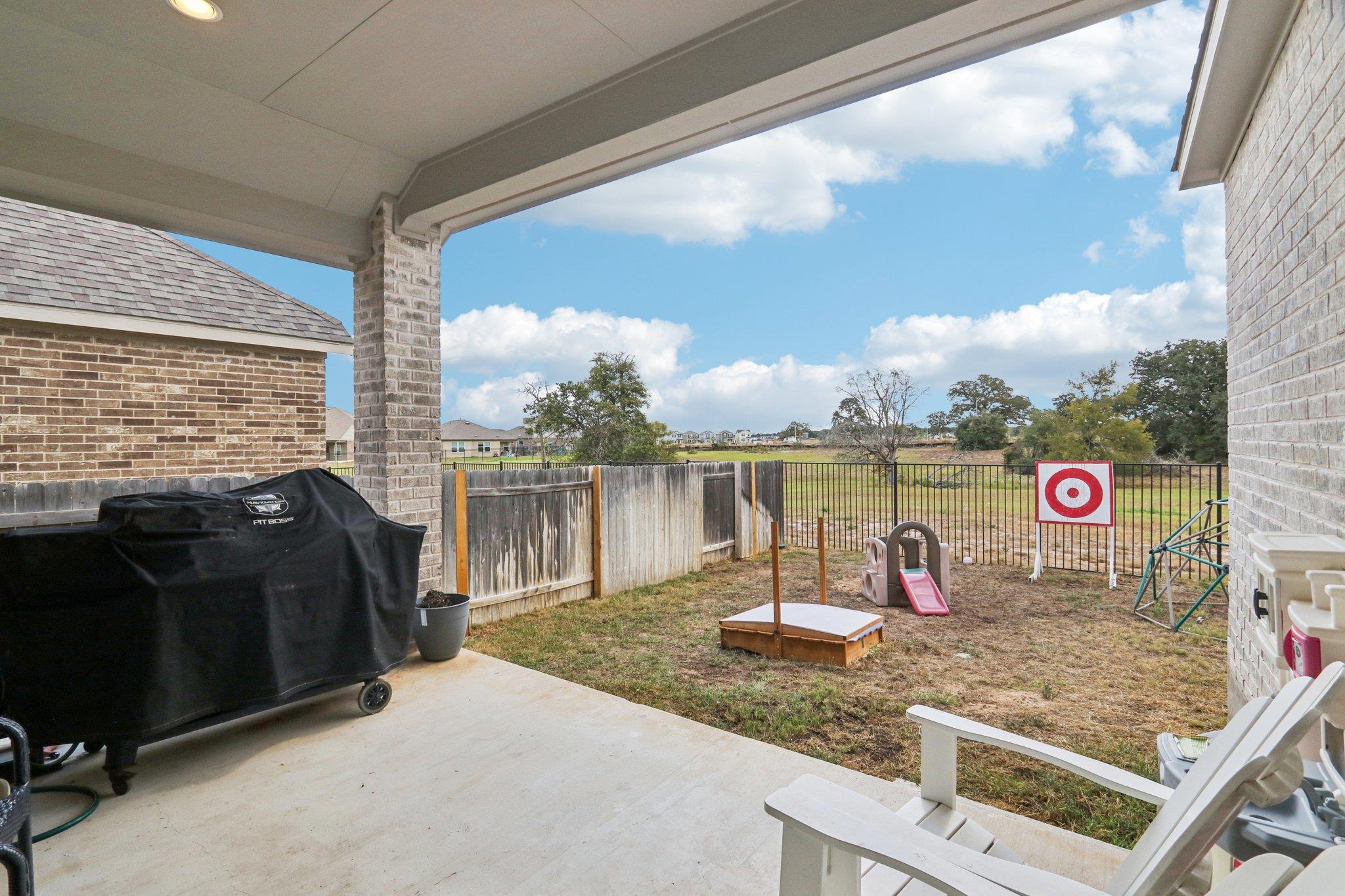 131 Ironbark Bnd, Bastrop, TX 78602