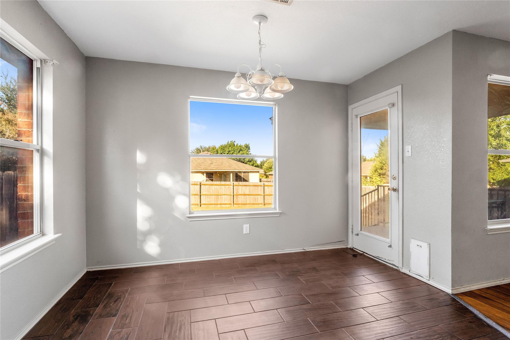 1103 Whitley Dr, Leander, TX 78641