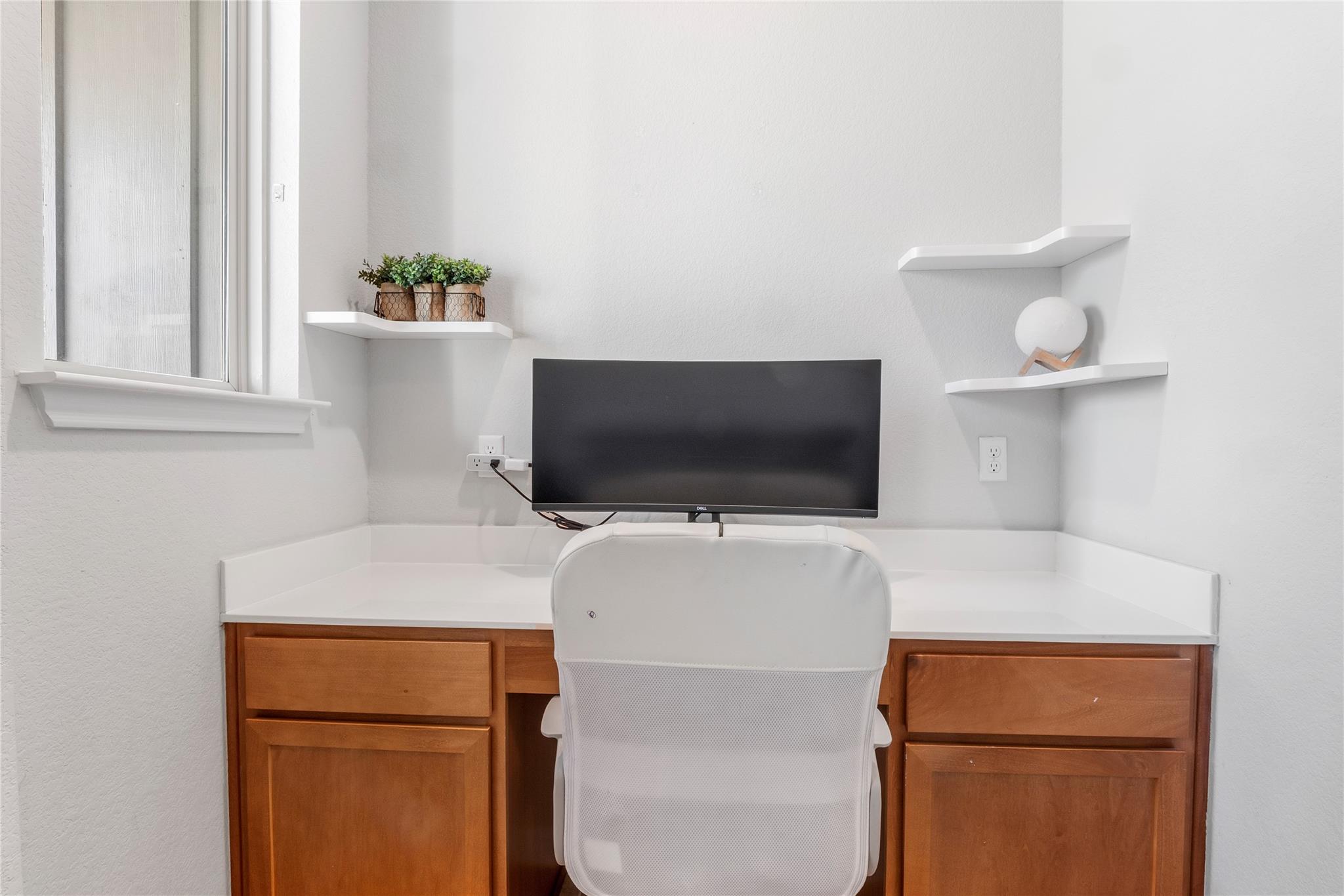 8307 Dampton Ln, Austin, TX 78744