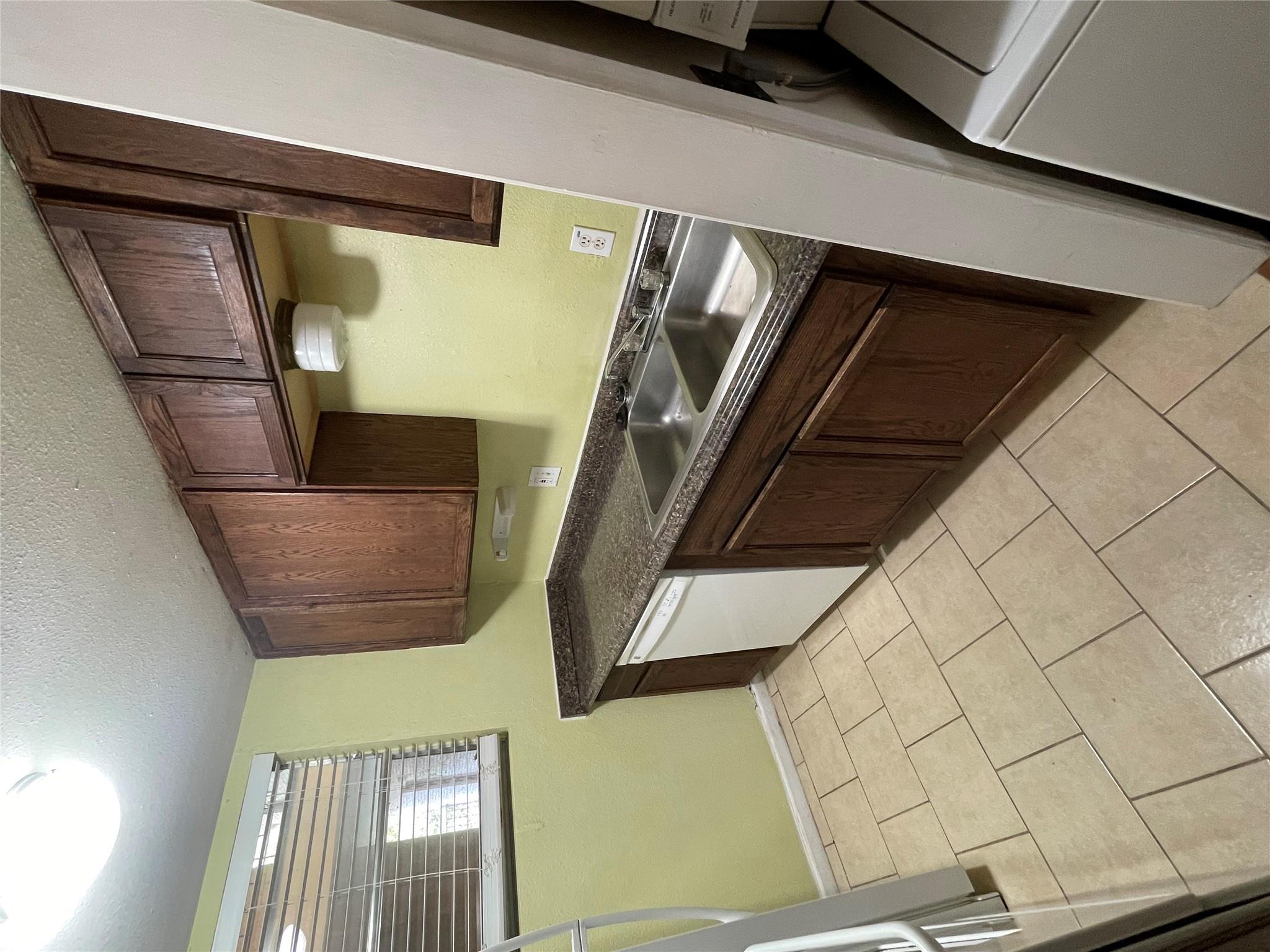 710 E Dean Keeton St # 104, Austin, TX 78705