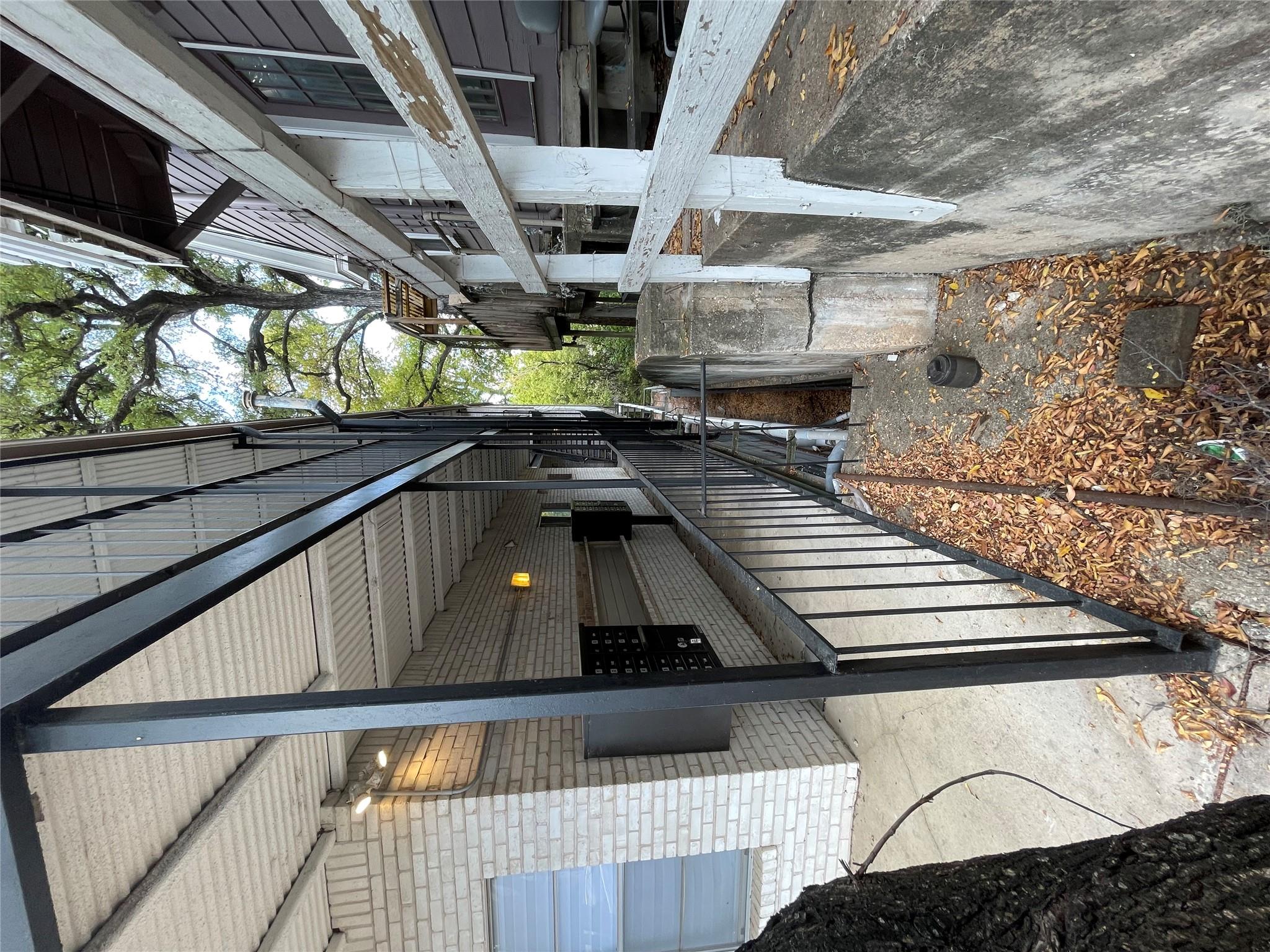 710 E Dean Keeton St # 104, Austin, TX 78705