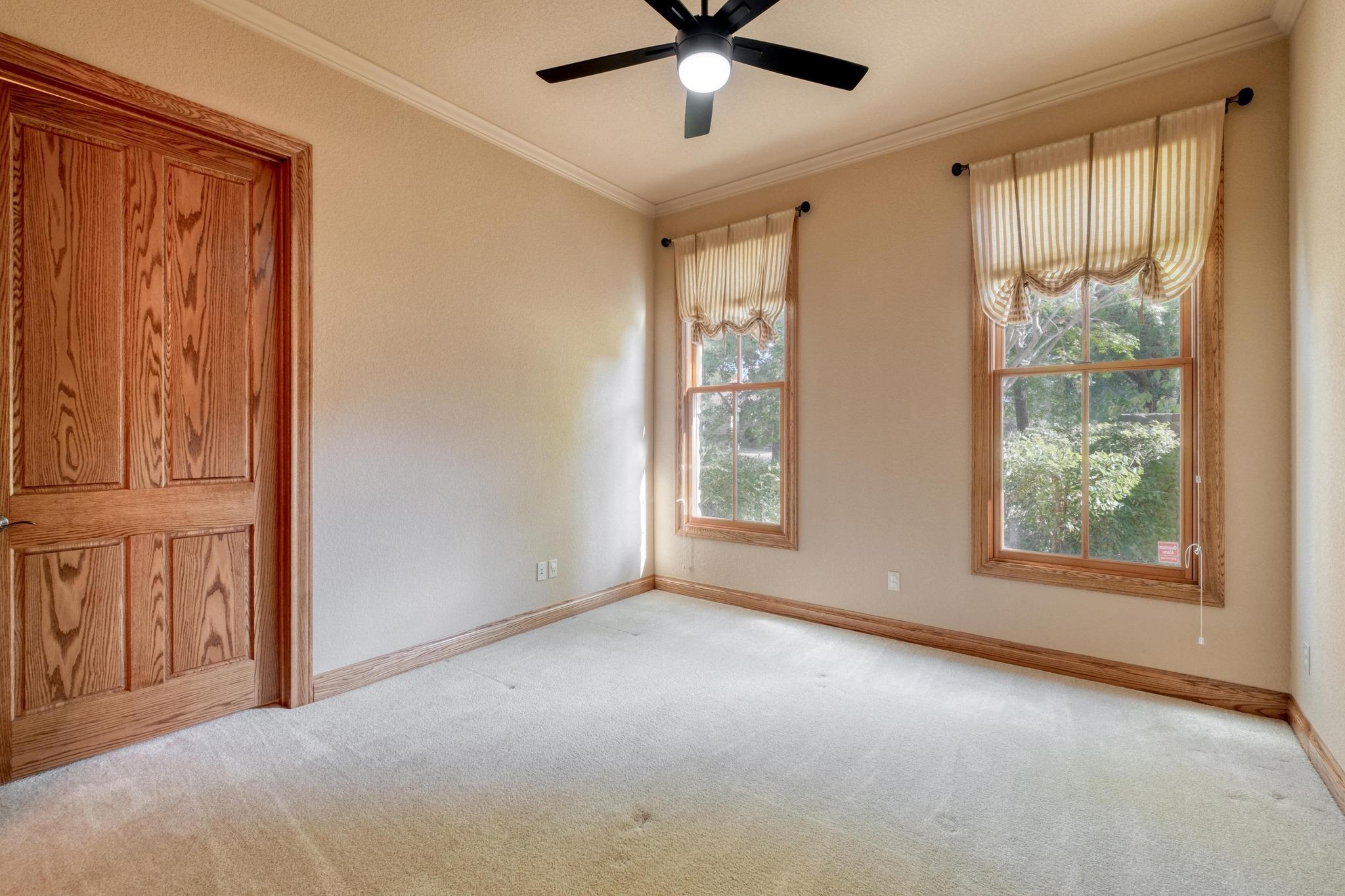 205 Flint Ridge Trl, Georgetown, TX 78628