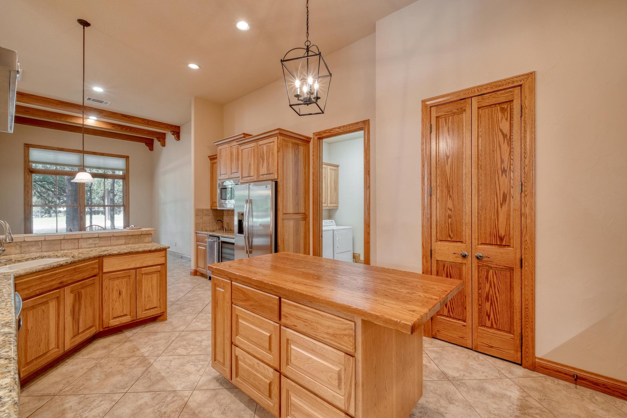 205 Flint Ridge Trl, Georgetown, TX 78628