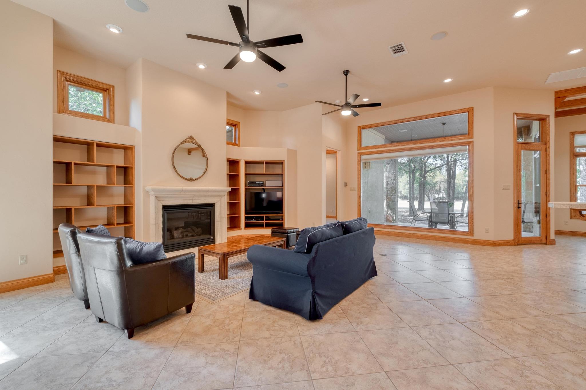 205 Flint Ridge Trl, Georgetown, TX 78628