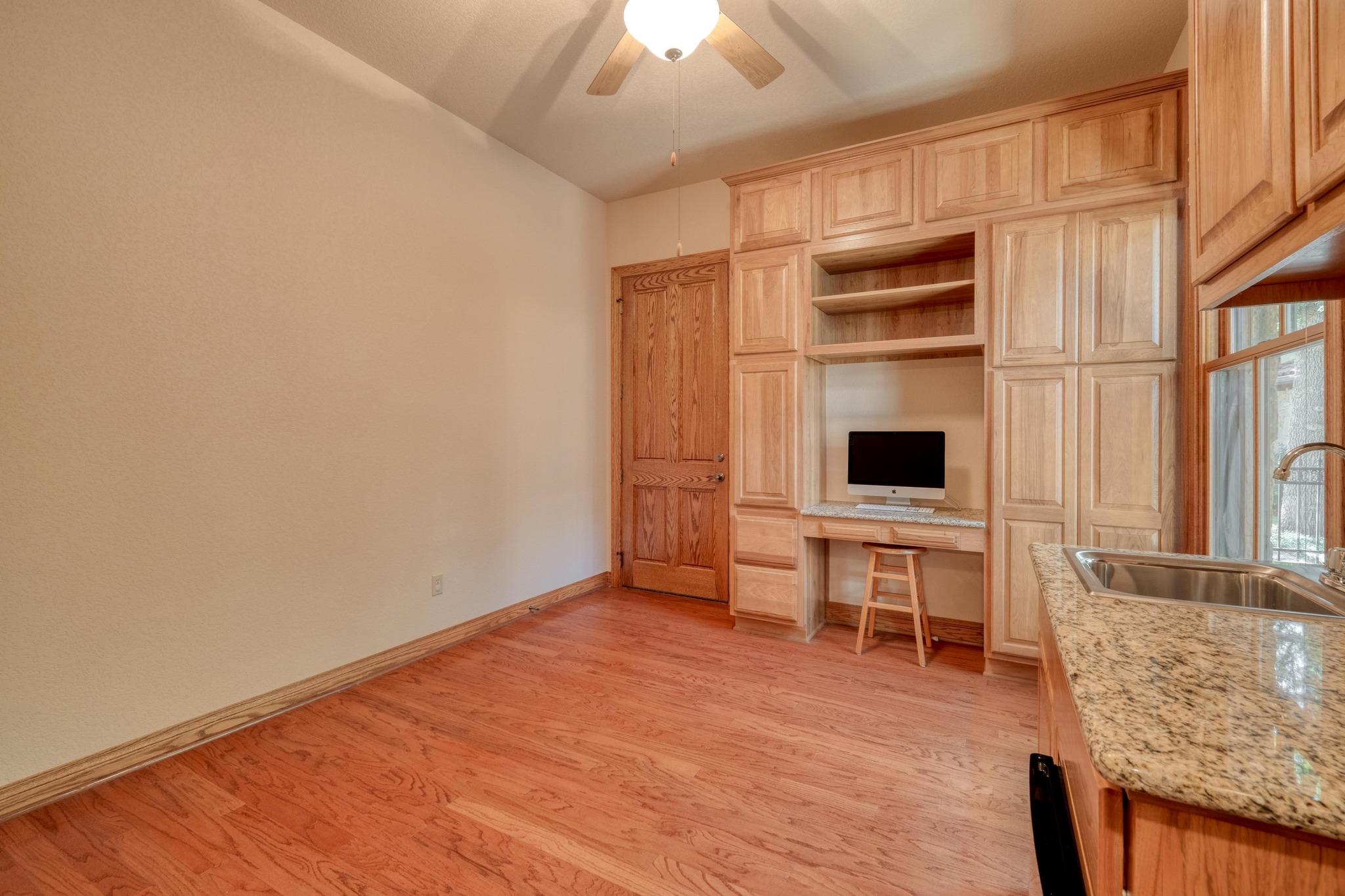 205 Flint Ridge Trl, Georgetown, TX 78628