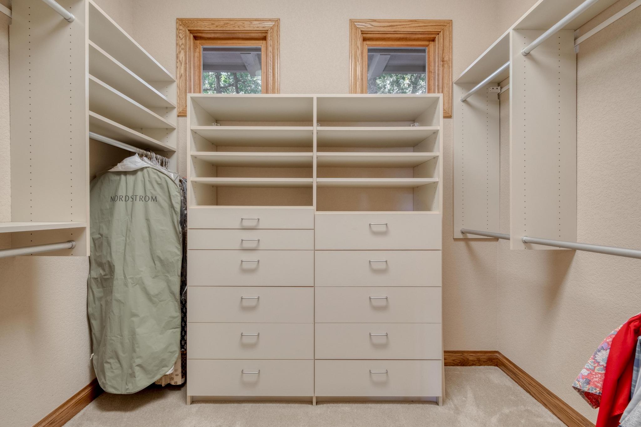 205 Flint Ridge Trl, Georgetown, TX 78628