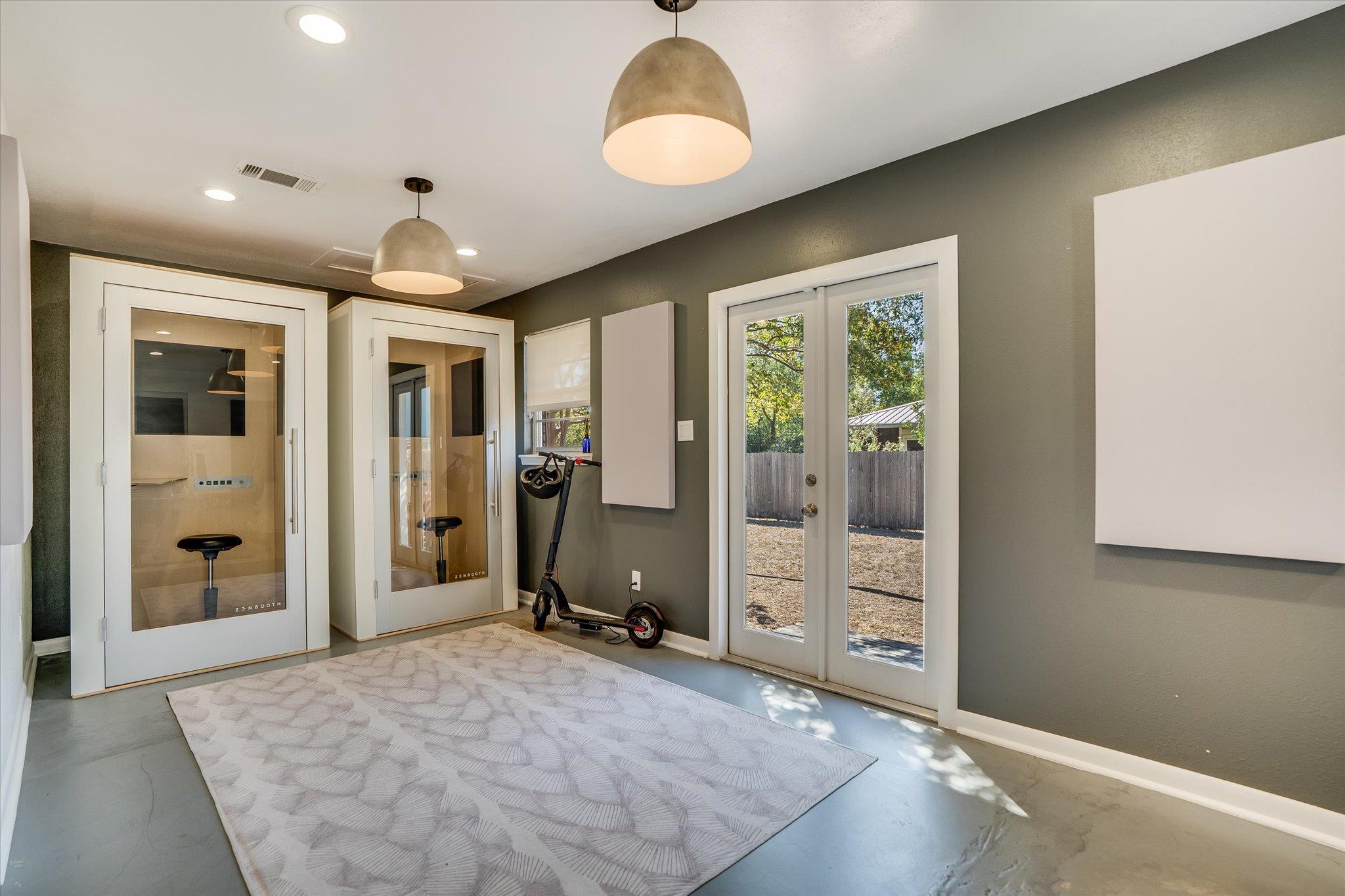 2117 Shoalmont Dr, Austin, TX 78756