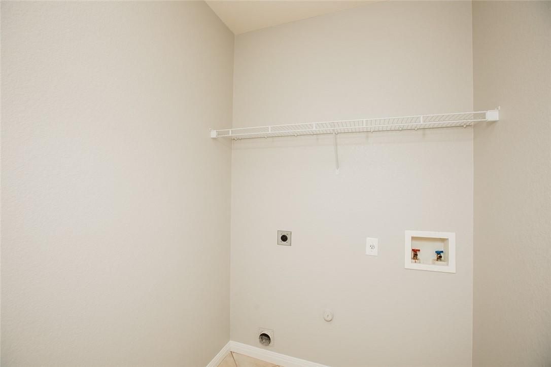 1115 Middle Brook Dr, Leander, TX 78641