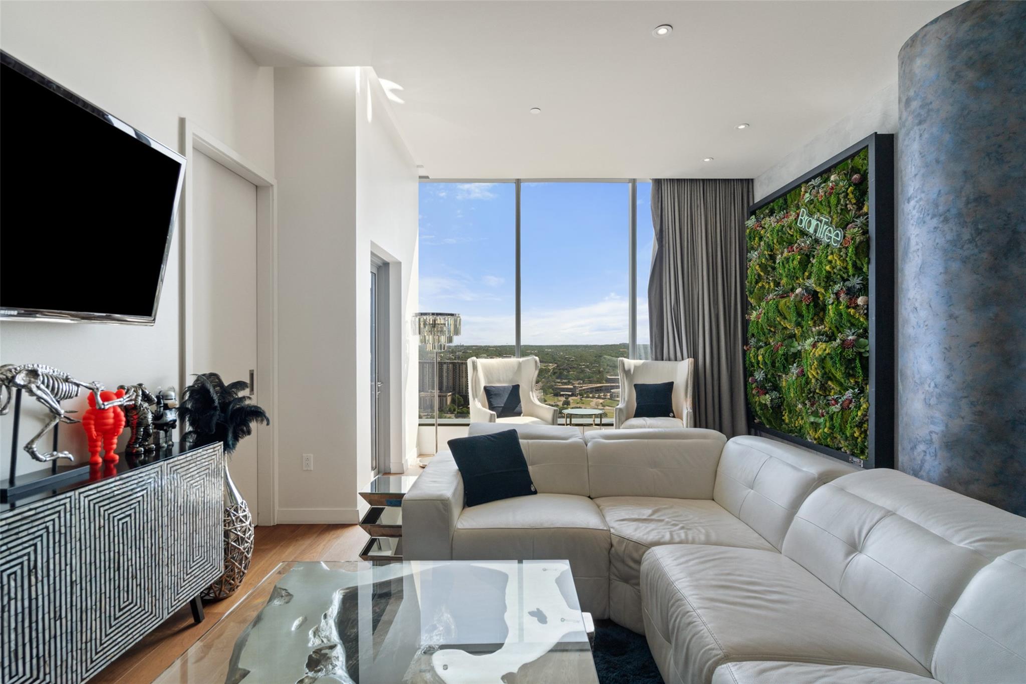 210 Lavaca St # 2203, Austin, TX 78701