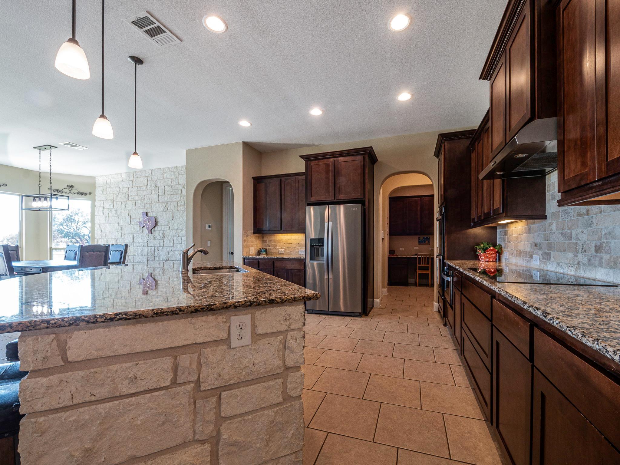 108 Buffalo Speedway, Liberty Hill, TX 78642