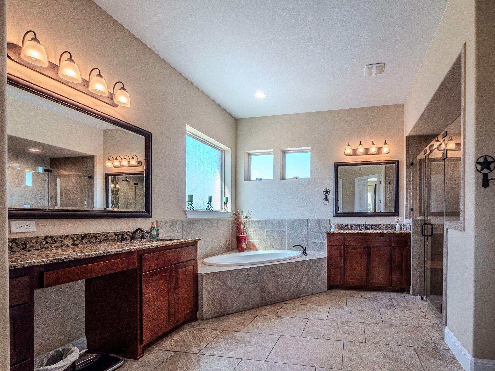 108 Buffalo Speedway, Liberty Hill, TX 78642