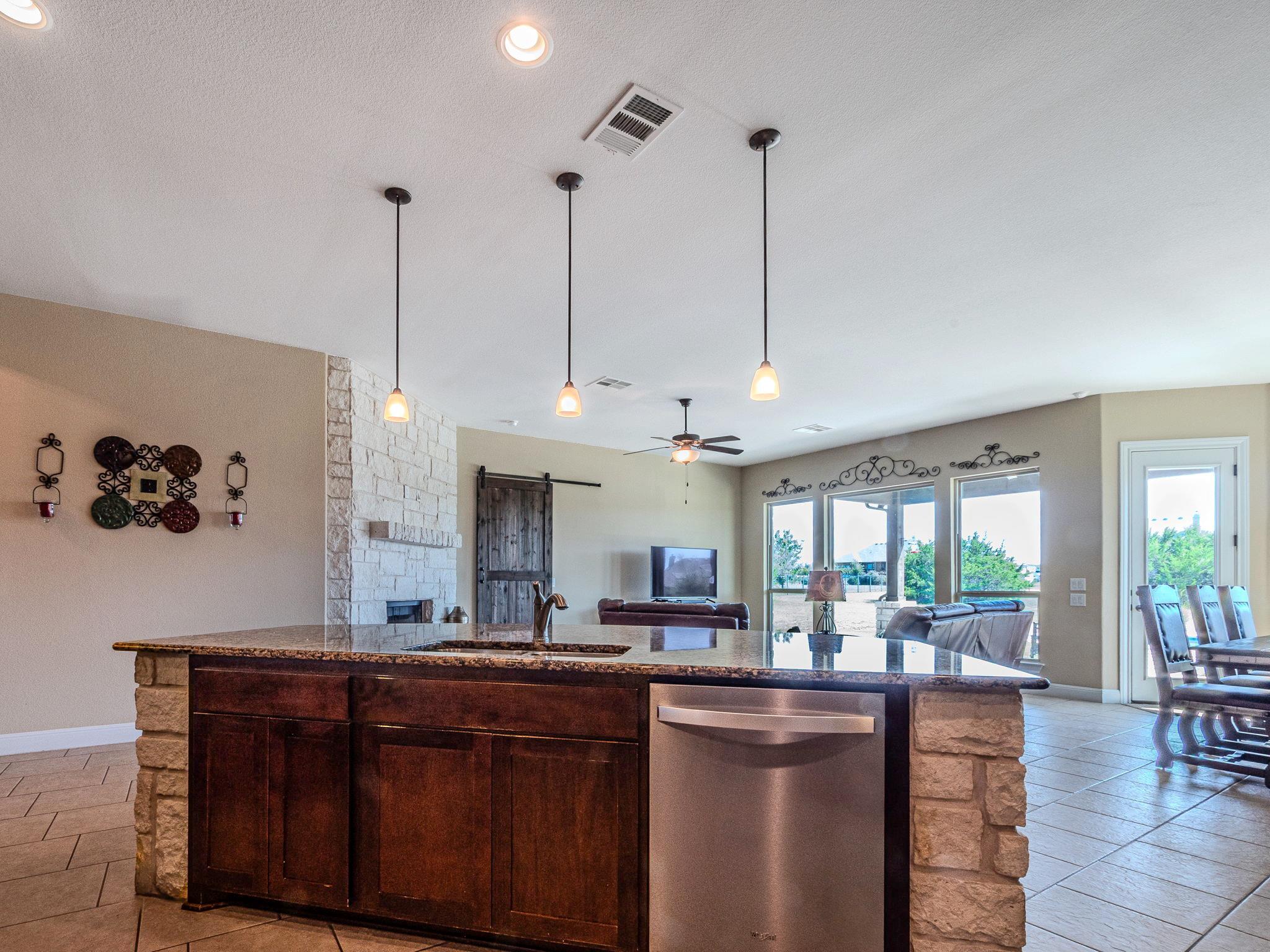 108 Buffalo Speedway, Liberty Hill, TX 78642