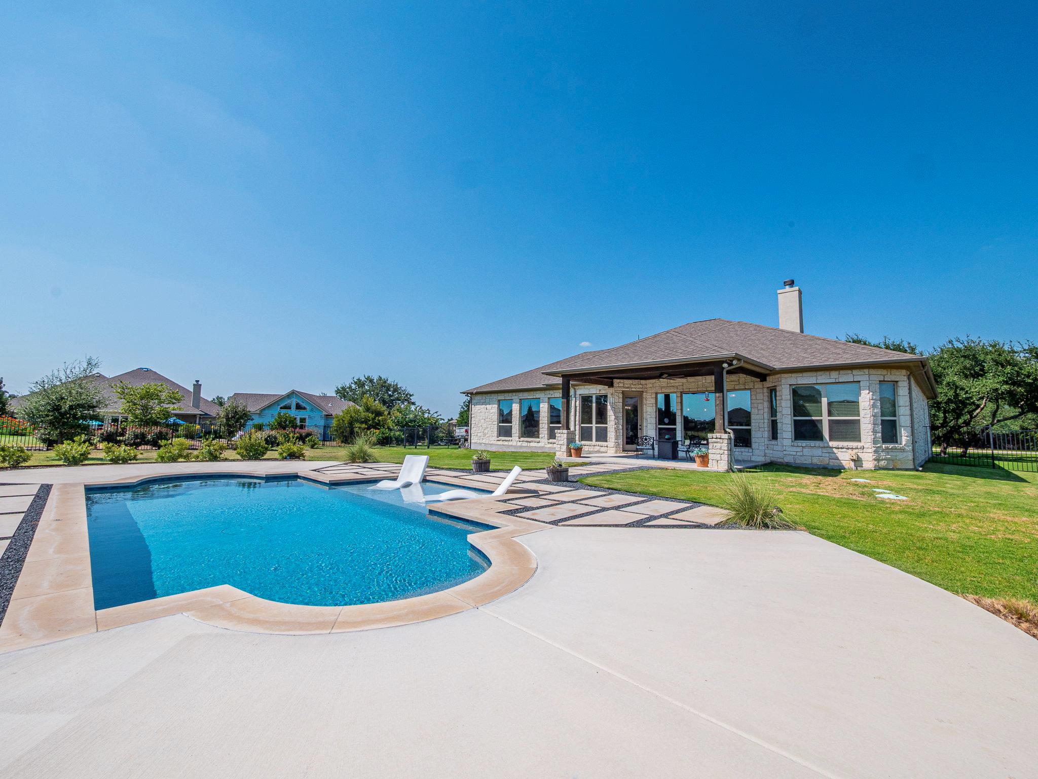 108 Buffalo Speedway, Liberty Hill, TX 78642