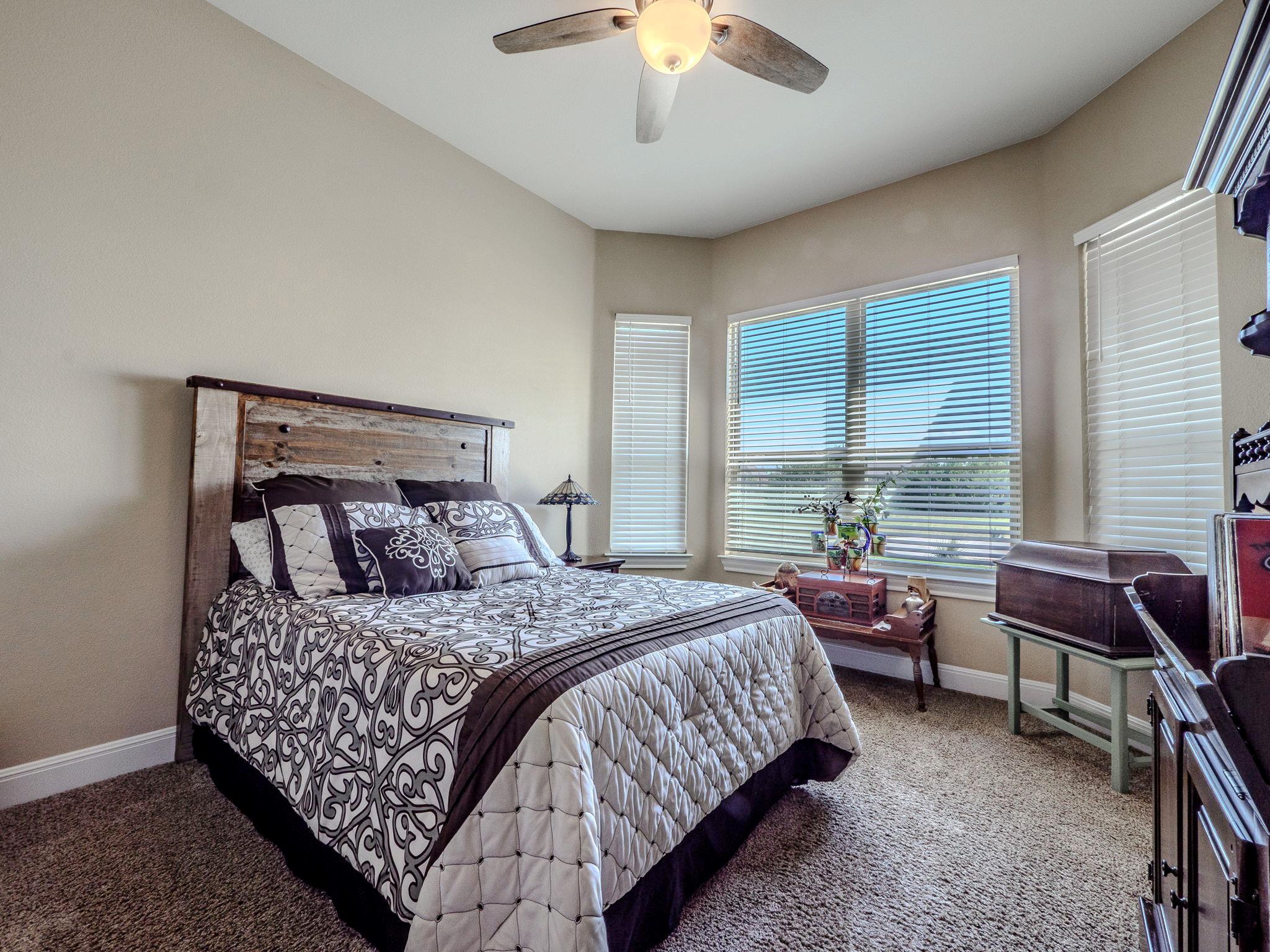 108 Buffalo Speedway, Liberty Hill, TX 78642