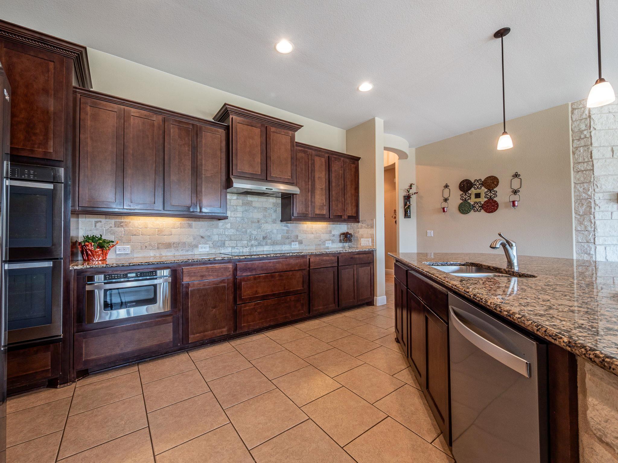 108 Buffalo Speedway, Liberty Hill, TX 78642