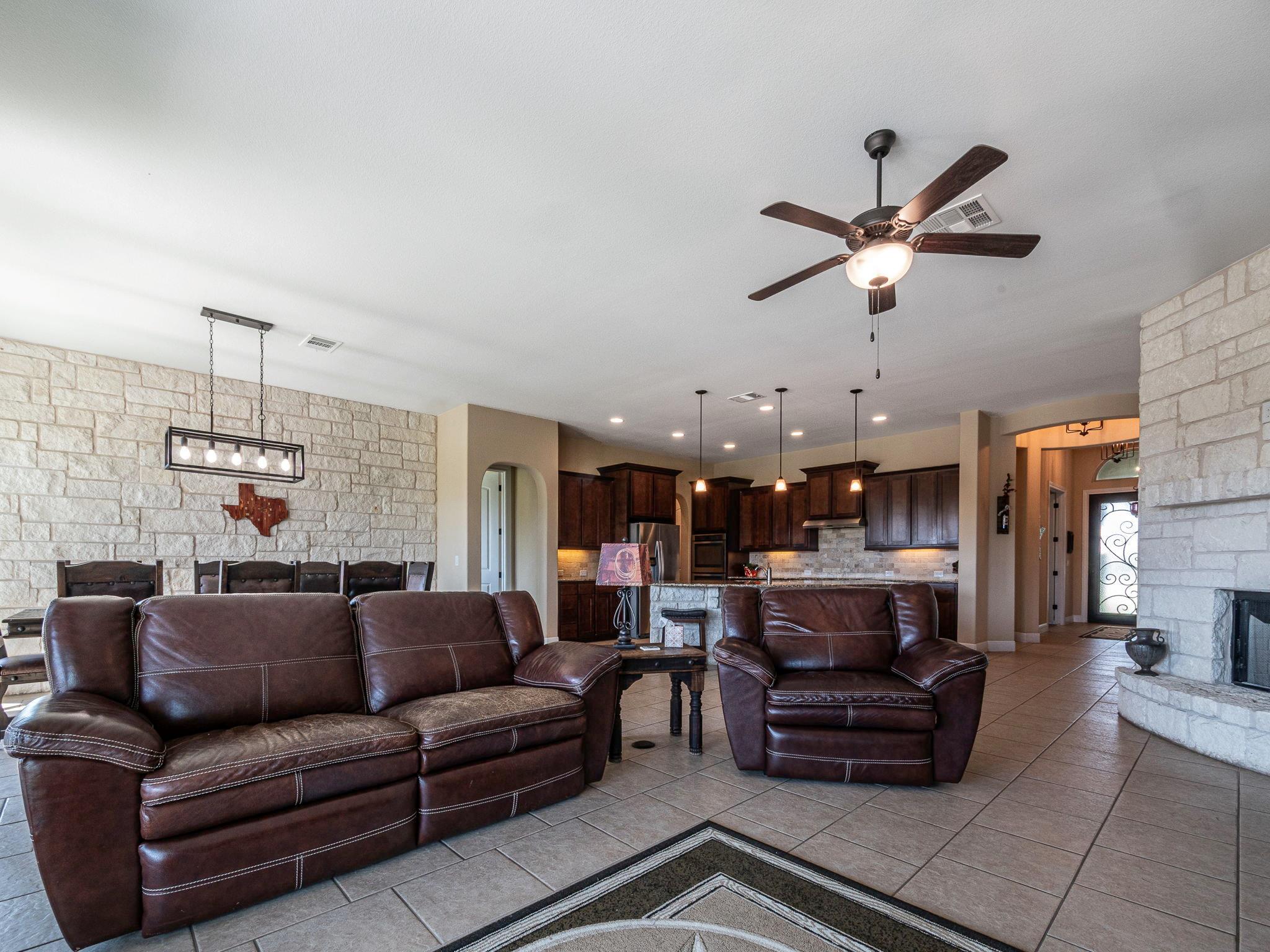 108 Buffalo Speedway, Liberty Hill, TX 78642