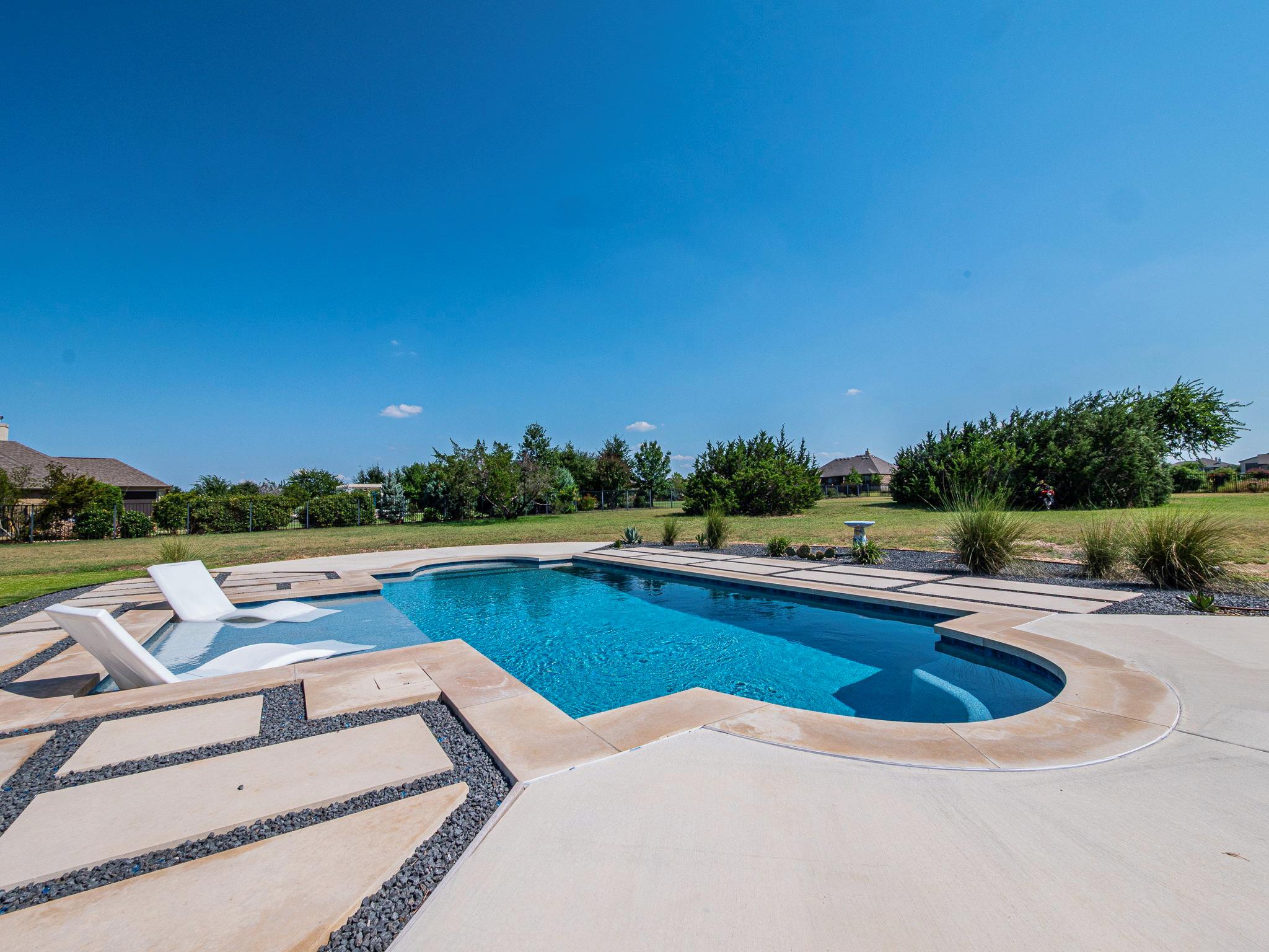 108 Buffalo Speedway, Liberty Hill, TX 78642