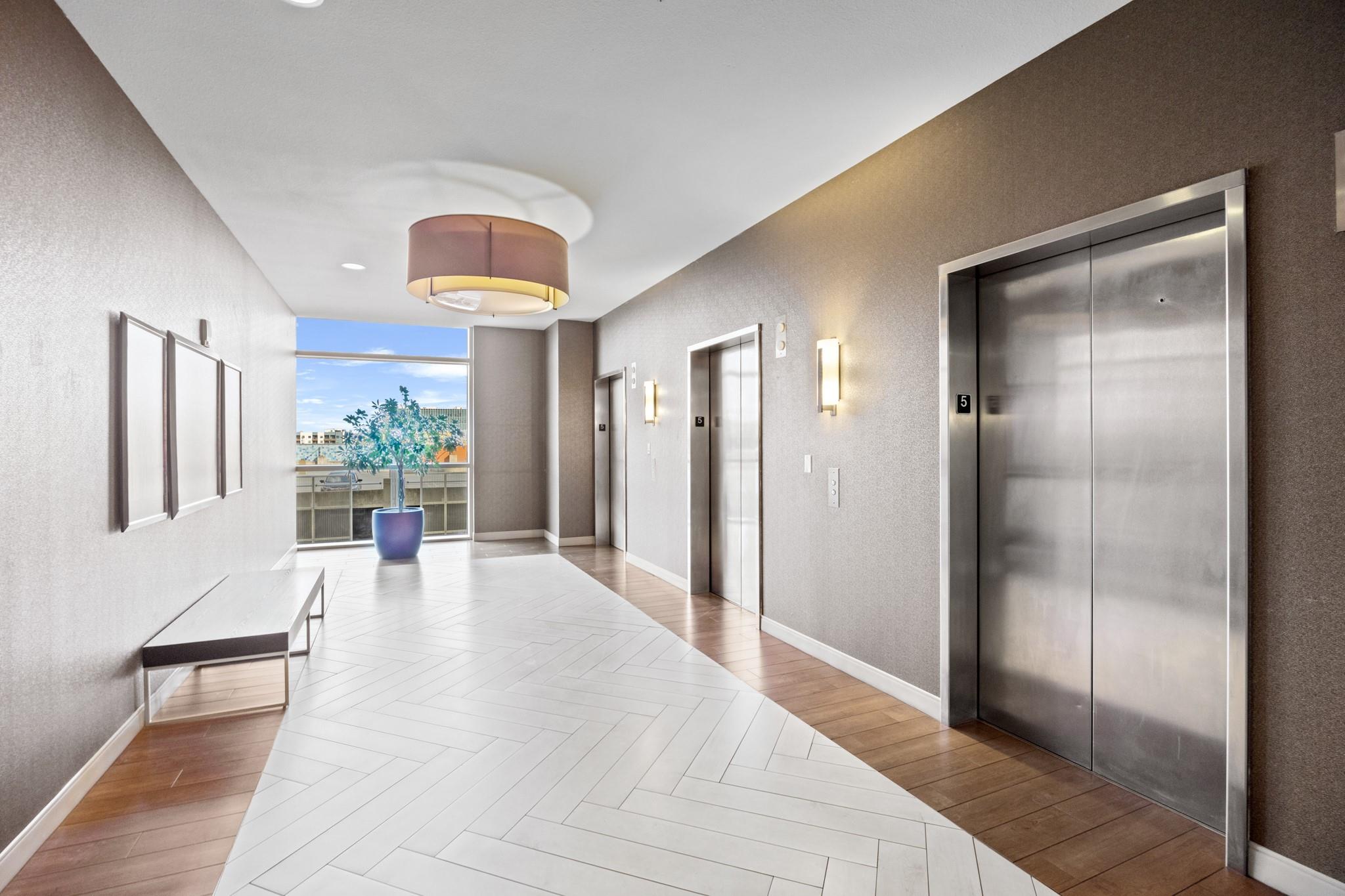 555 E 5th St # 521, Austin, TX 78701