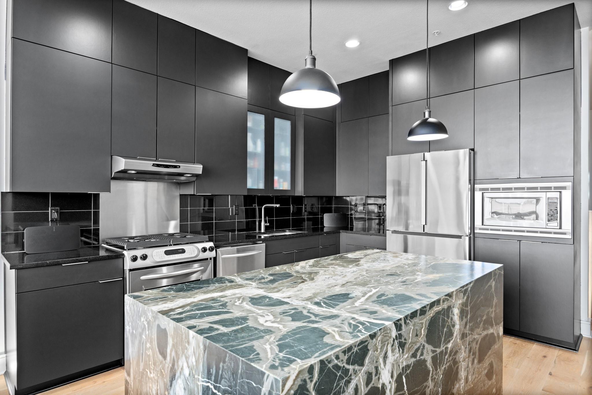 555 E 5th St # 521, Austin, TX 78701