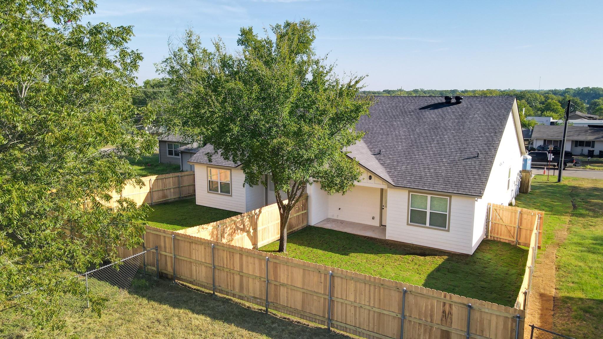 603 N Echols Street Unit #A and B, Caldwell, TX 77836