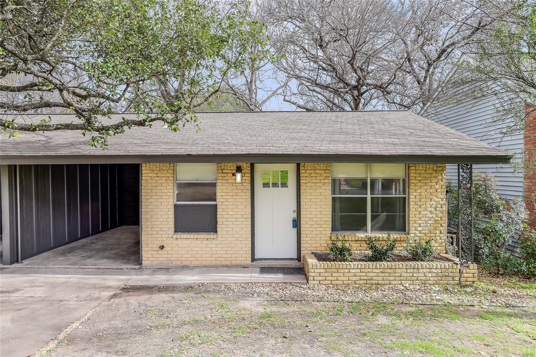 1612 Elmhurst Dr # B, Austin, TX 78741