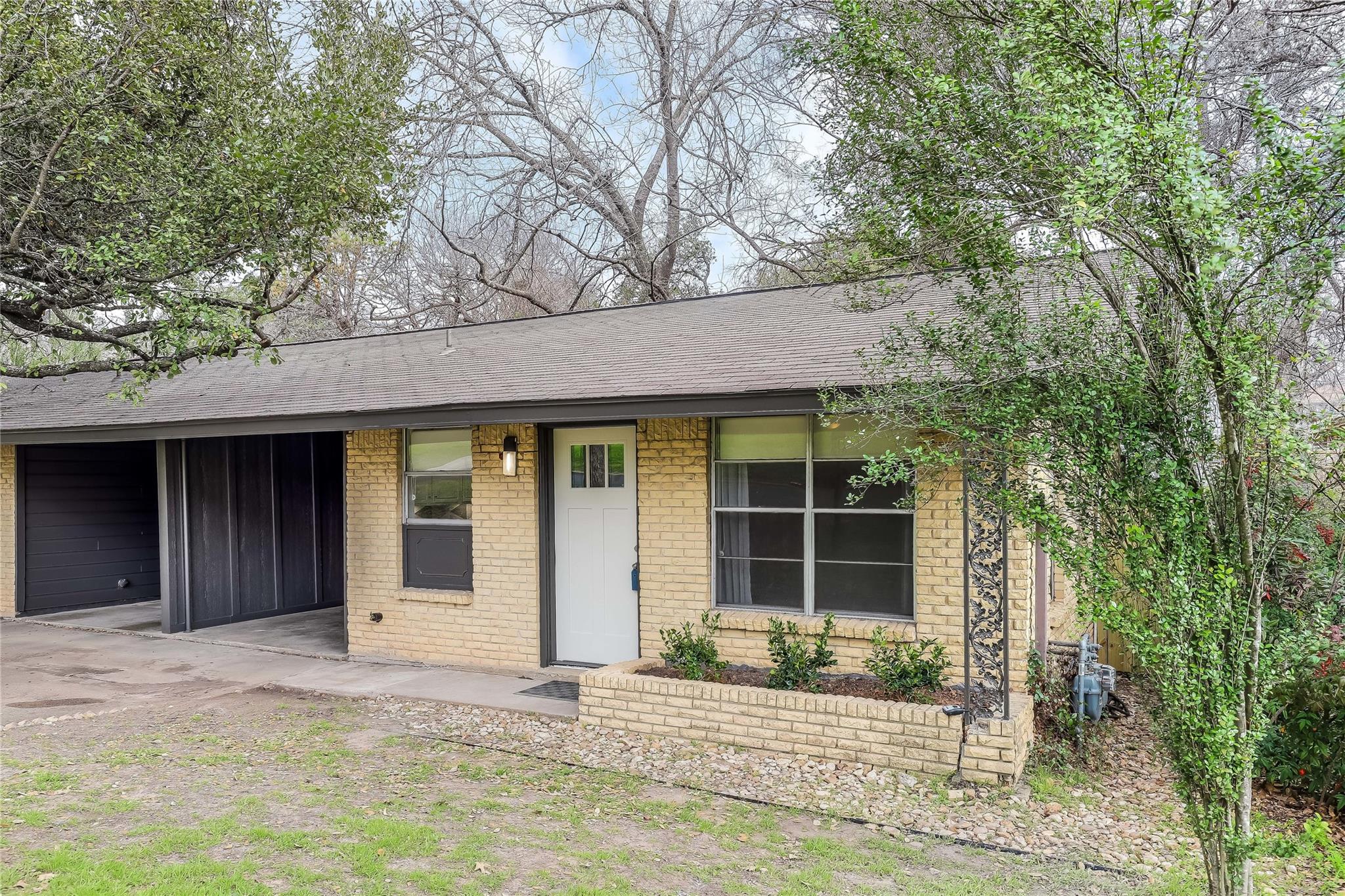 1612 Elmhurst Dr # B, Austin, TX 78741
