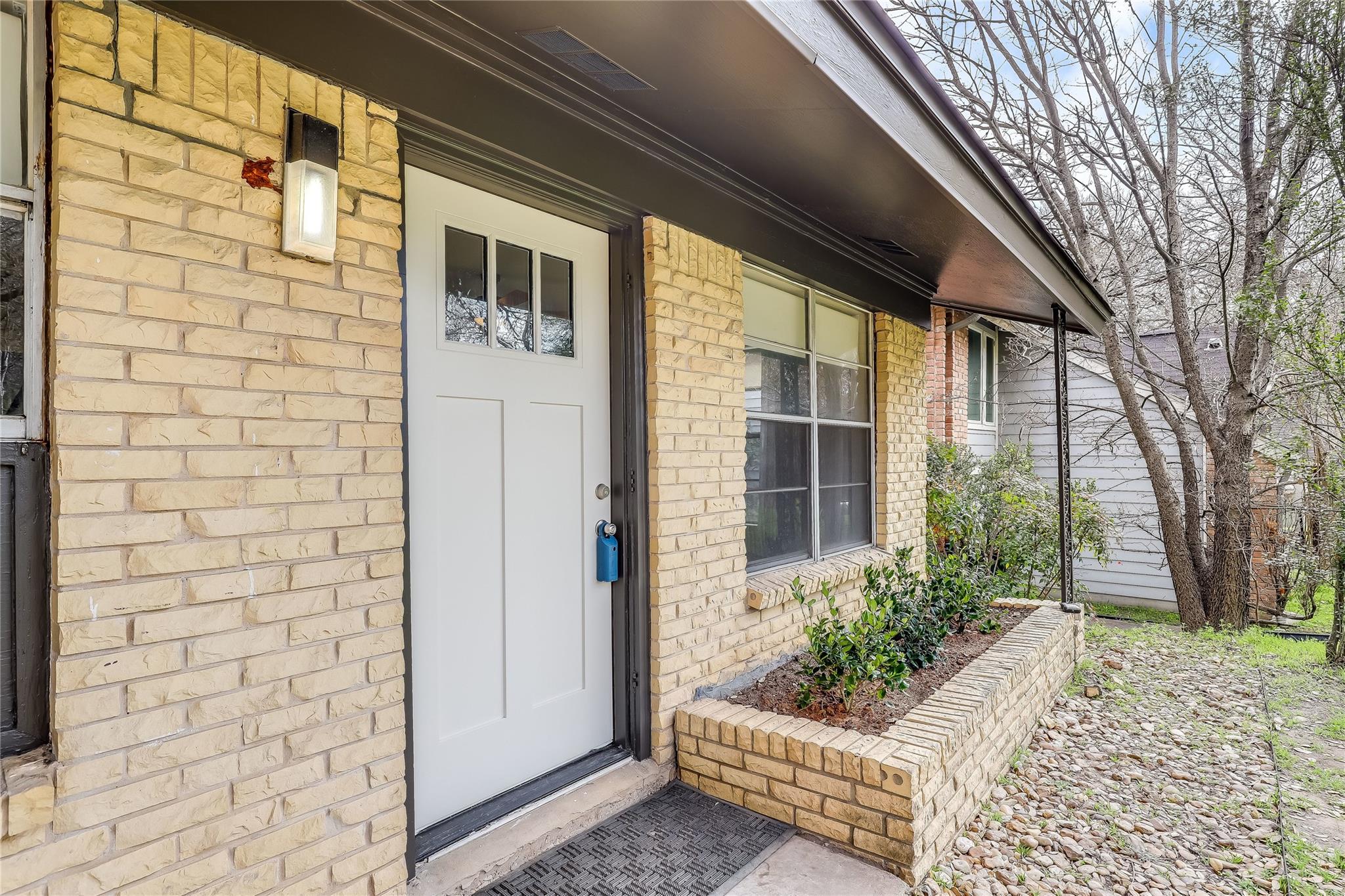 1612 Elmhurst Dr # B, Austin, TX 78741